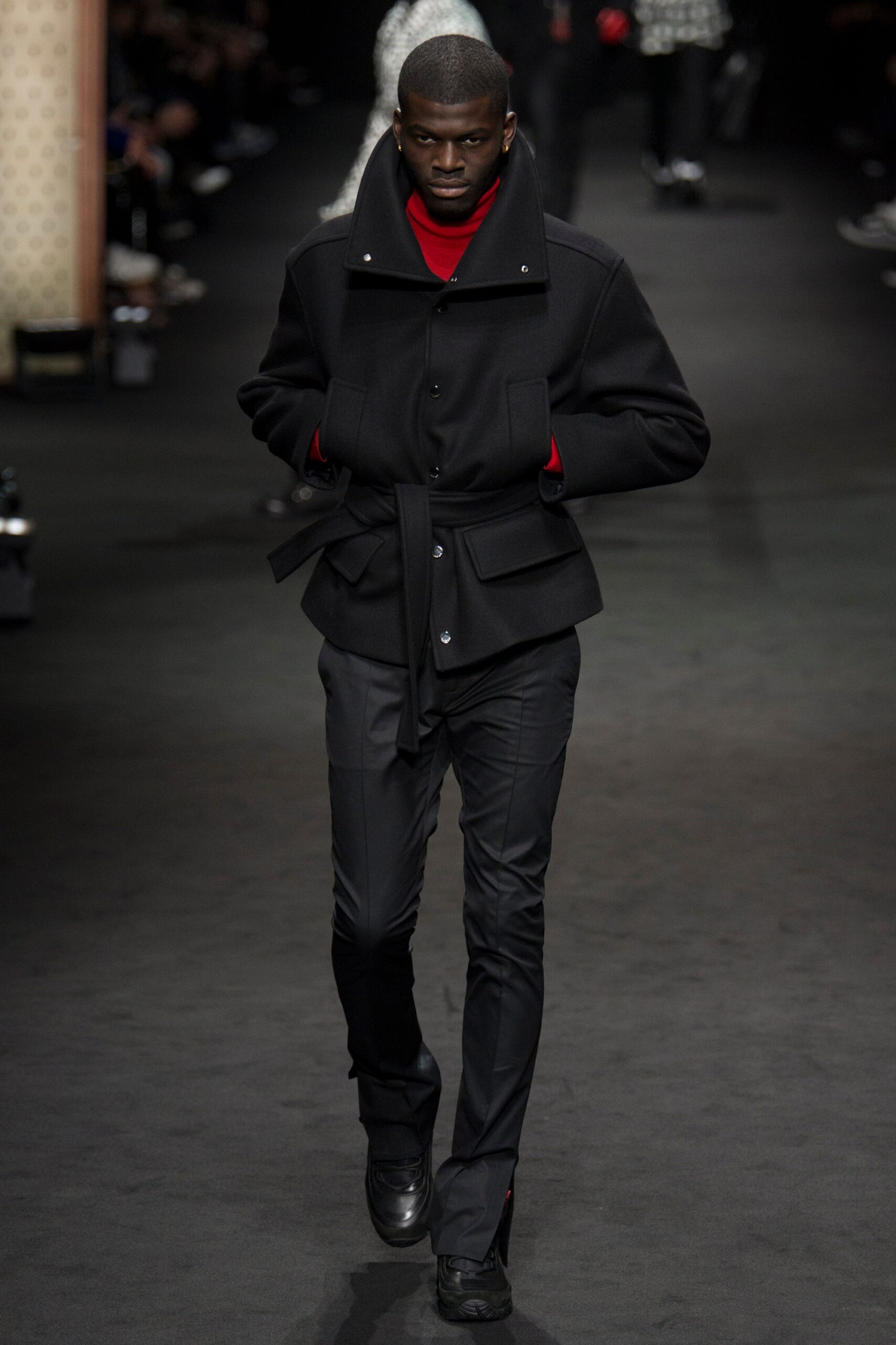 Versace F/W 17 Menswear Look 17