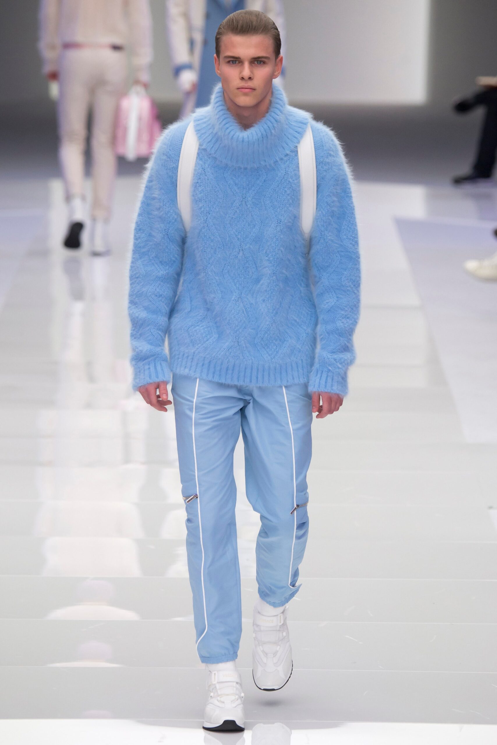 Versace F/W 16 Menswear Look 14