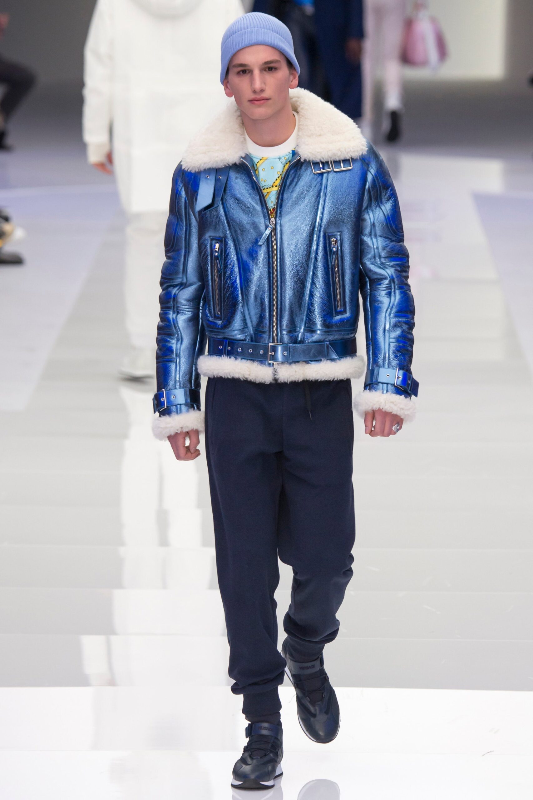 Versace F/W 16 Menswear Look 17
