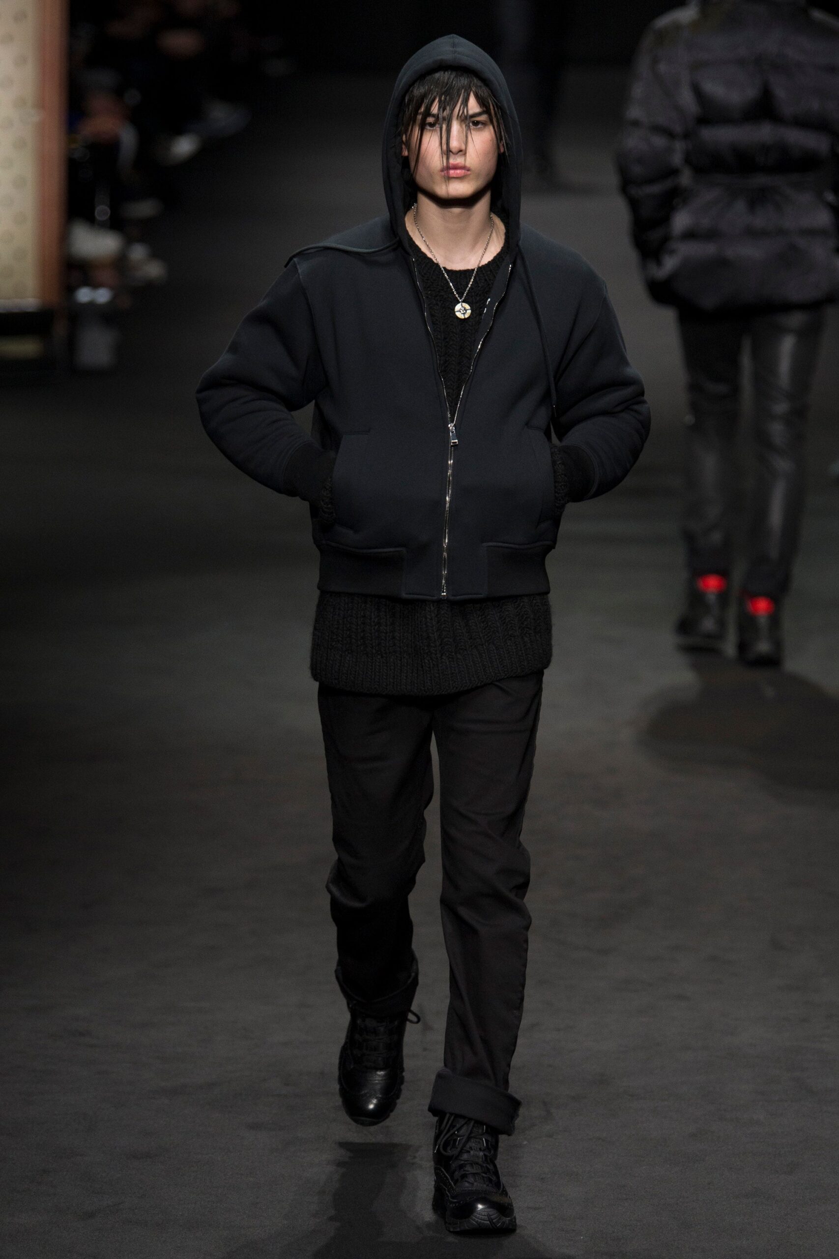 Versace F/W 17 Menswear Look 22