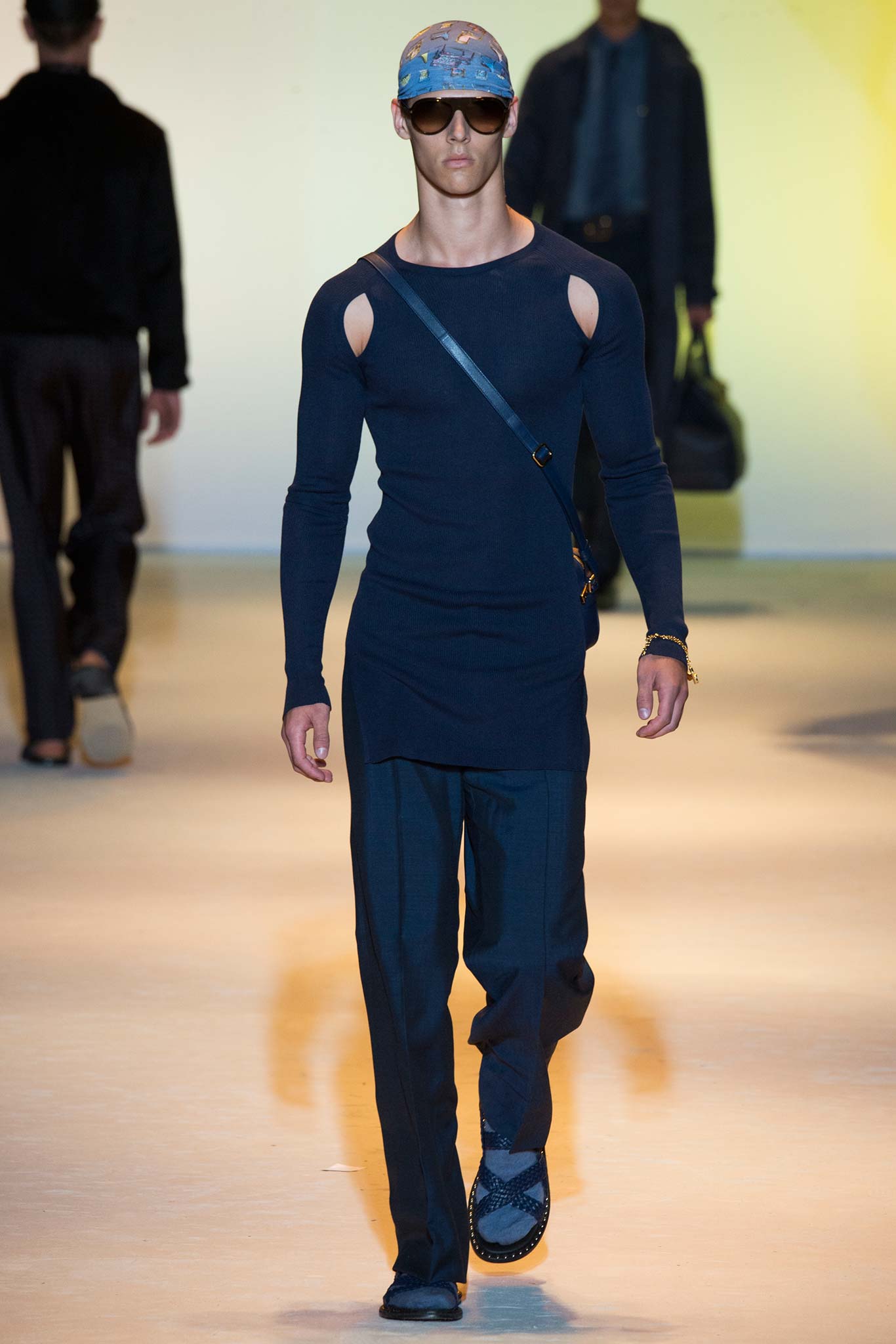 Versace S/S 16 Menswear Look 21