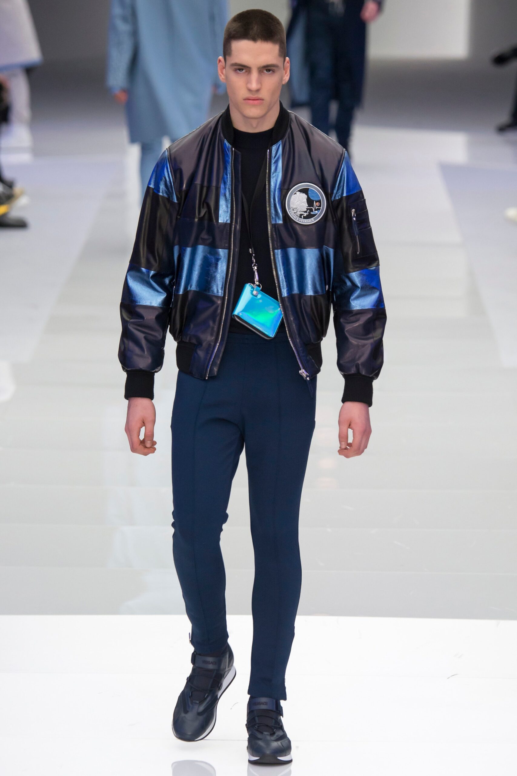 Versace F/W 16 Menswear Look 19