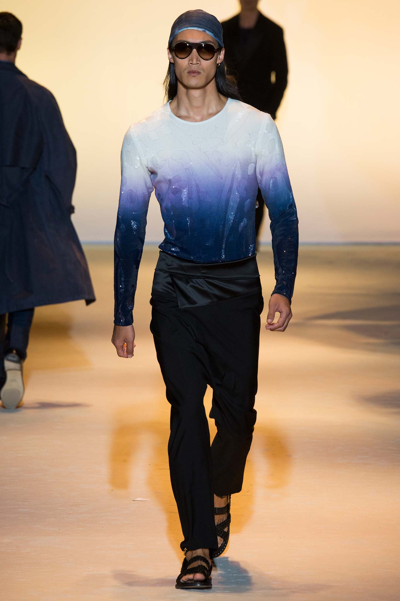 Versace S/S 16 Menswear Look 23