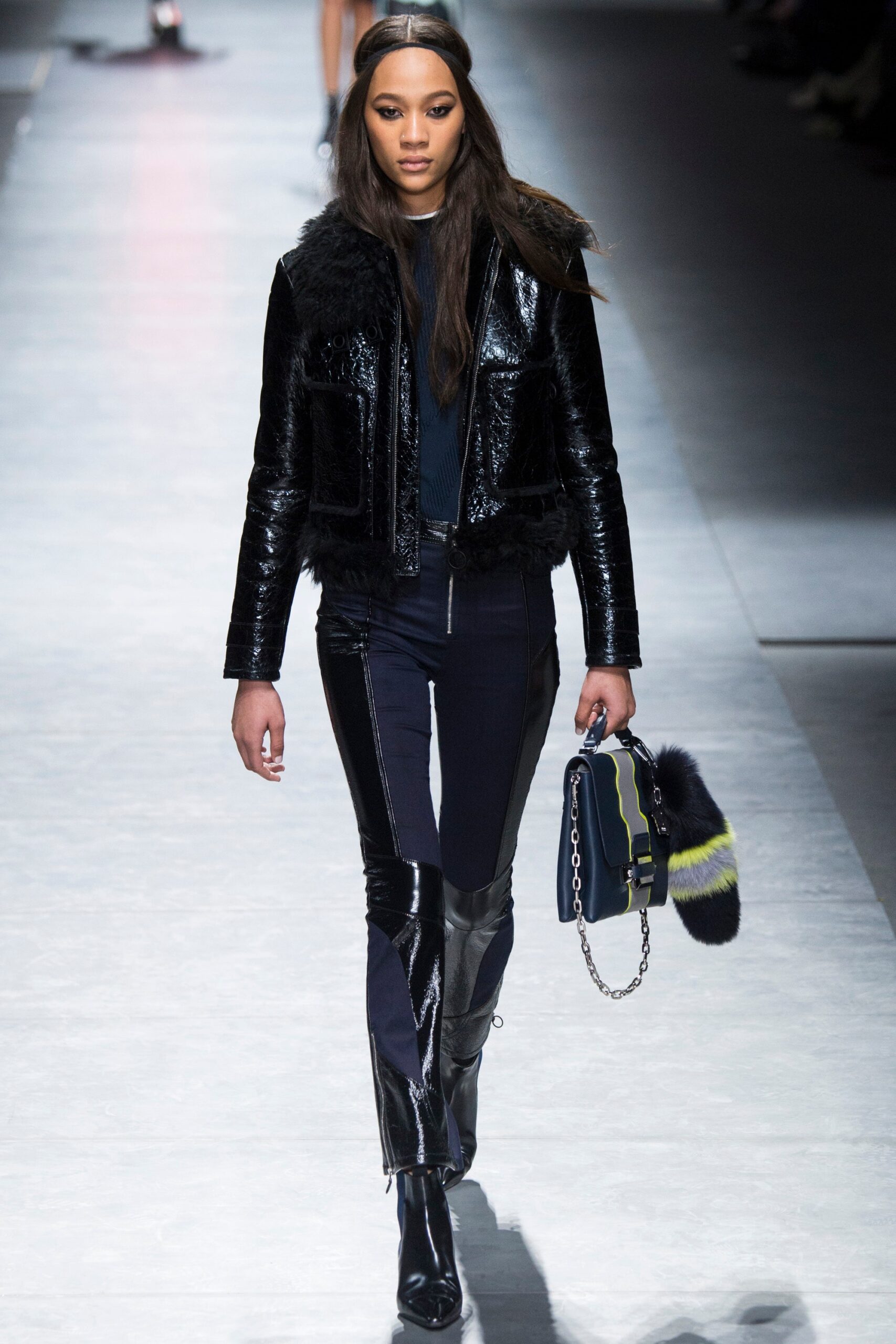 Versace F/W 16 Look 21