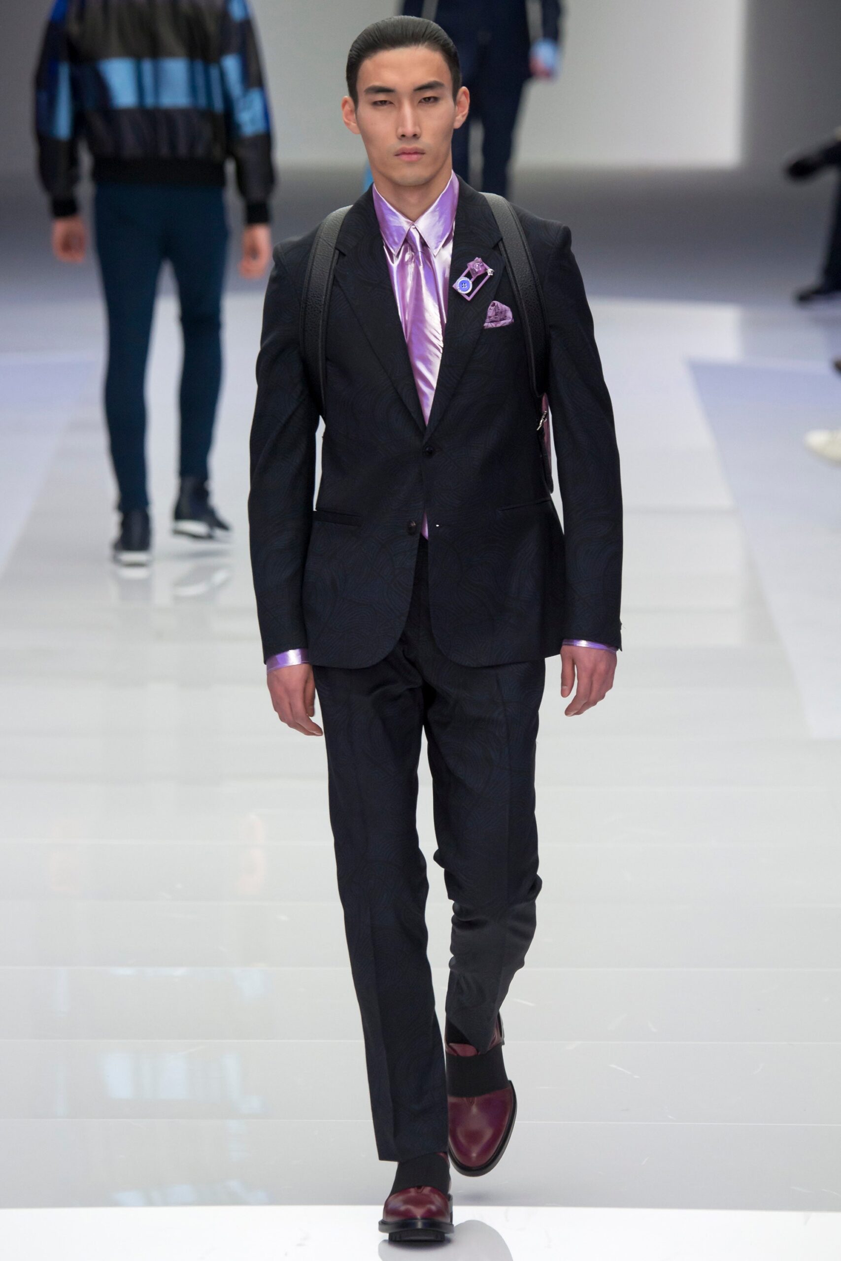 Versace F/W 16 Menswear Look 24