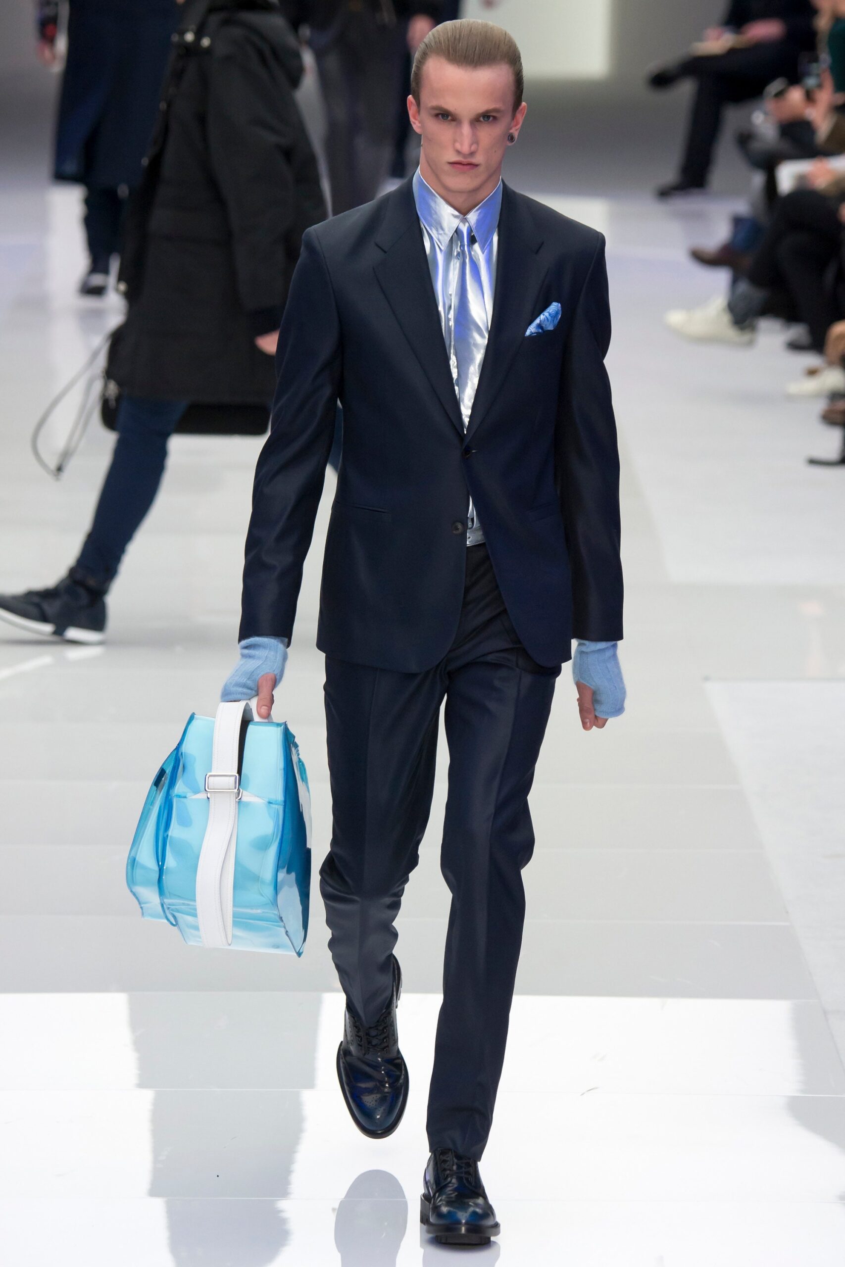 Versace F/W 16 Menswear Look 25