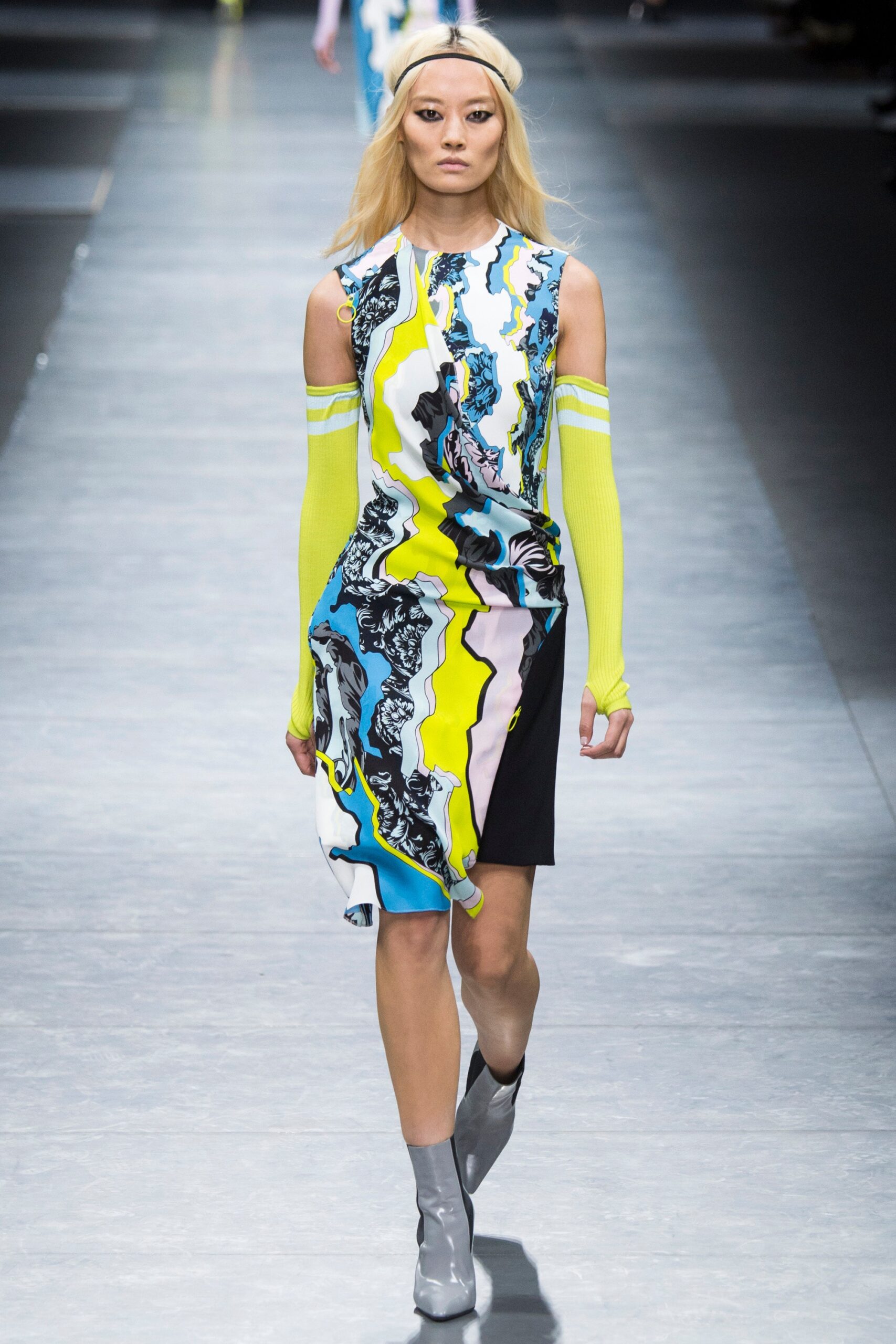Versace F/W 16 Look 27
