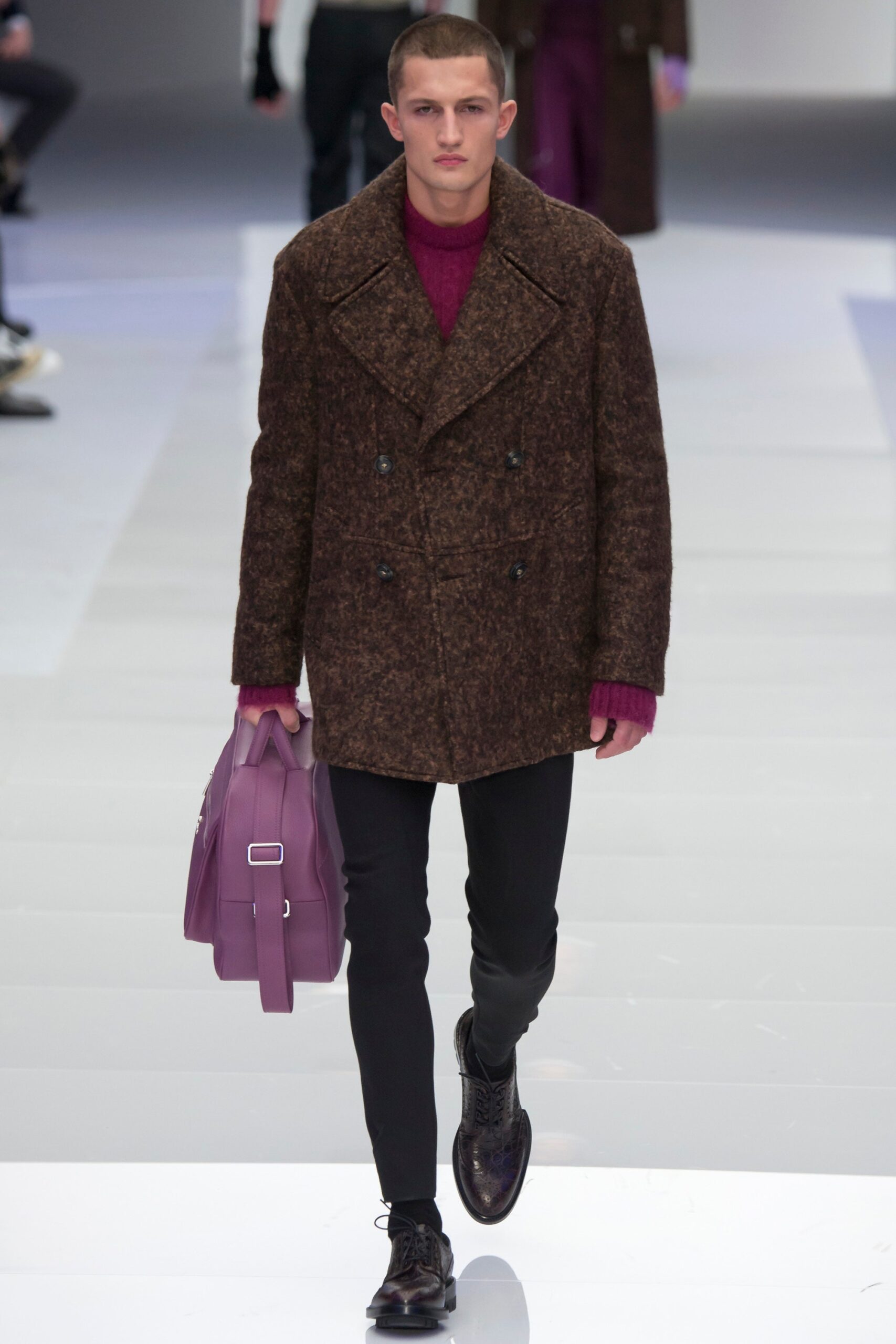 Versace F/W 16 Menswear Look 32