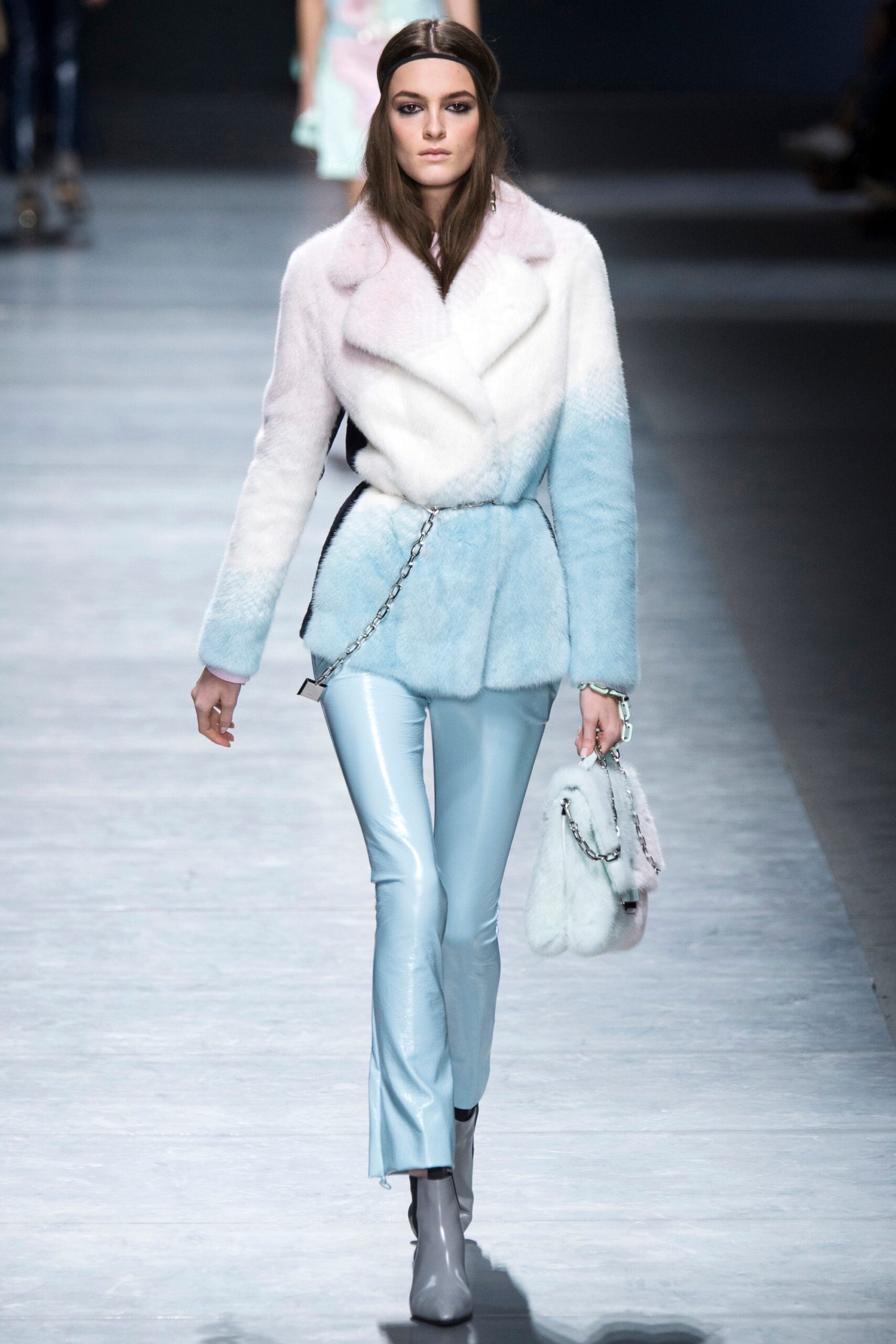 Versace F/W 16 Look 29