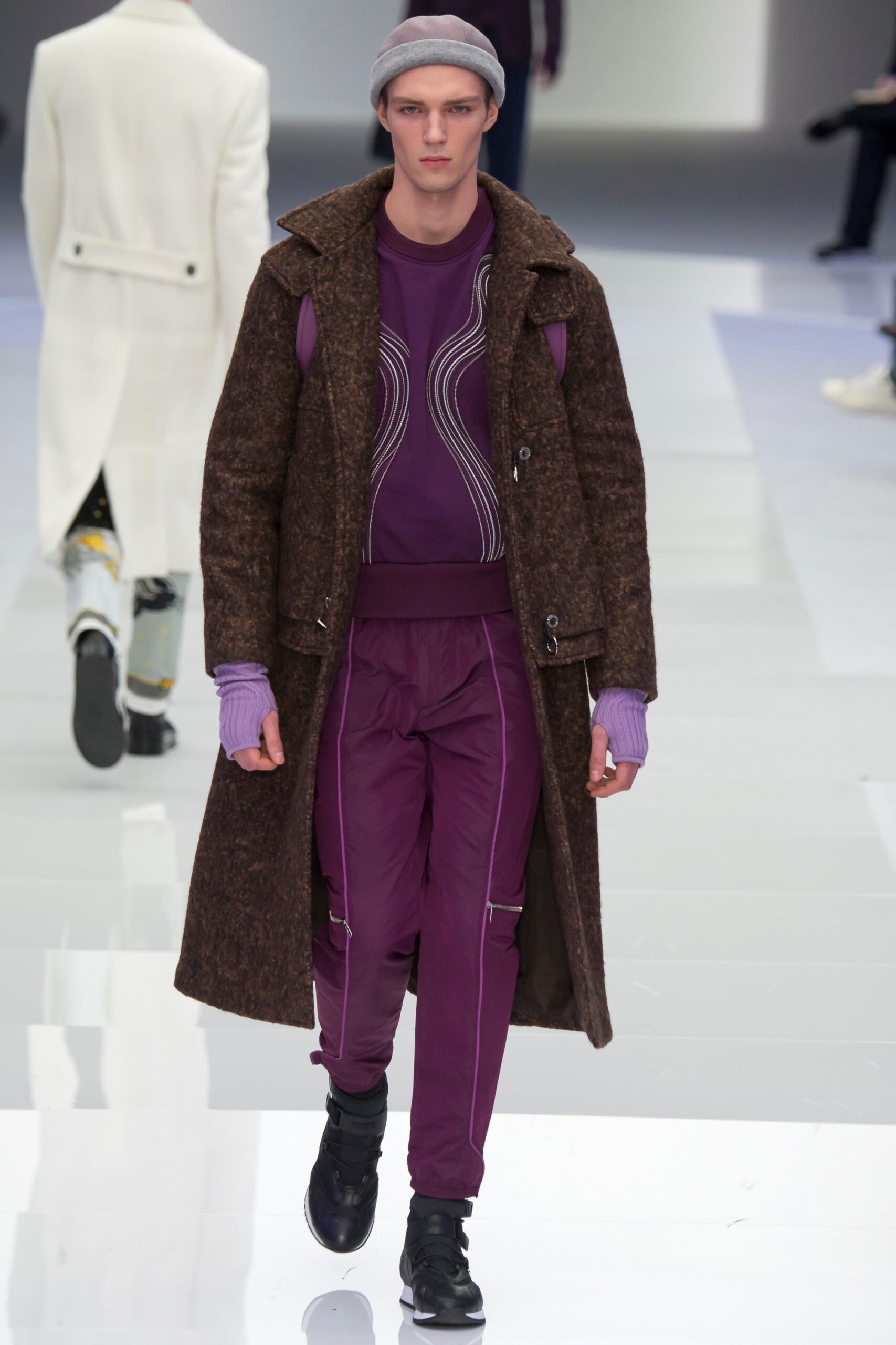 Versace F/W 16 Menswear Look 33