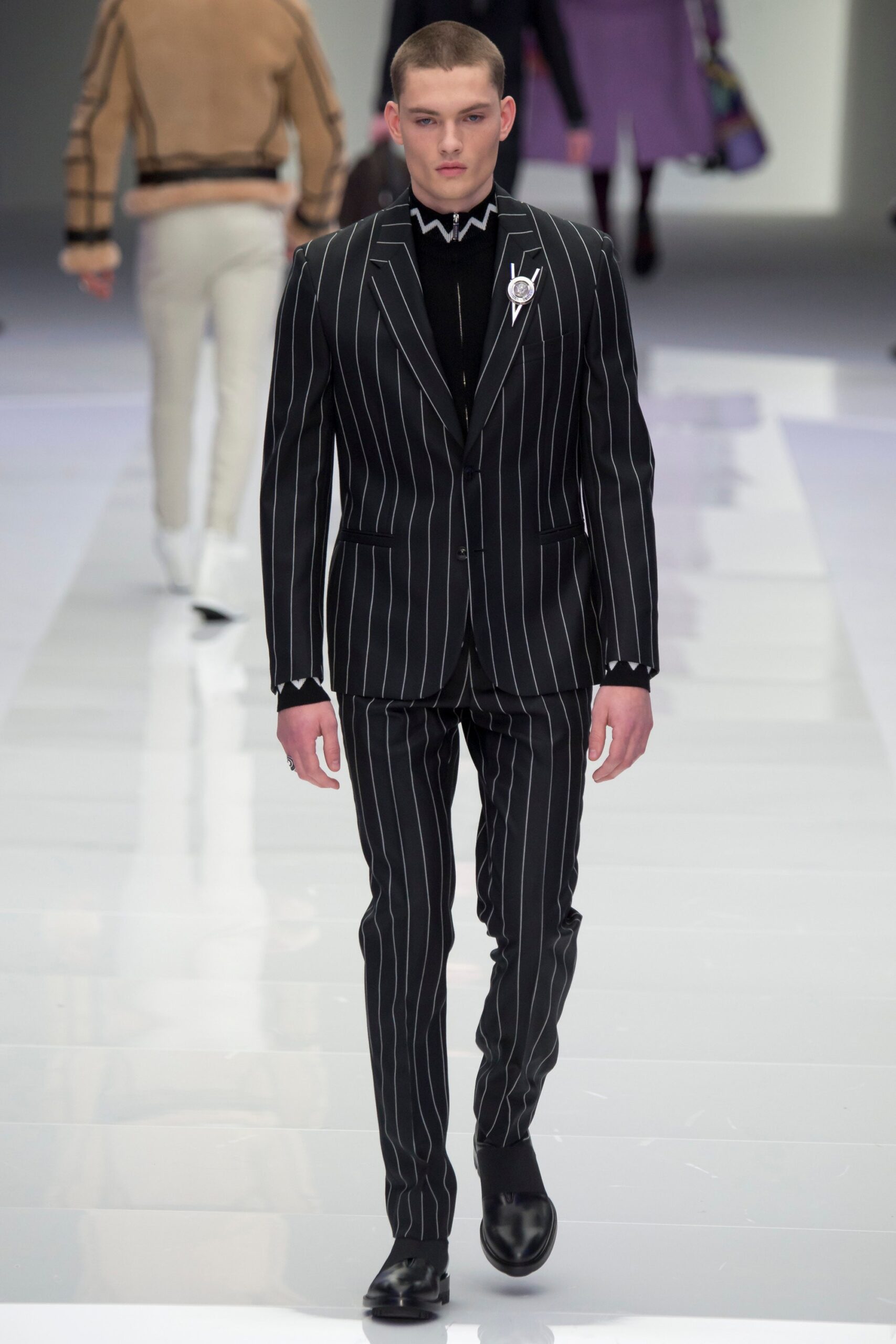 Versace F/W 16 Menswear Look 47