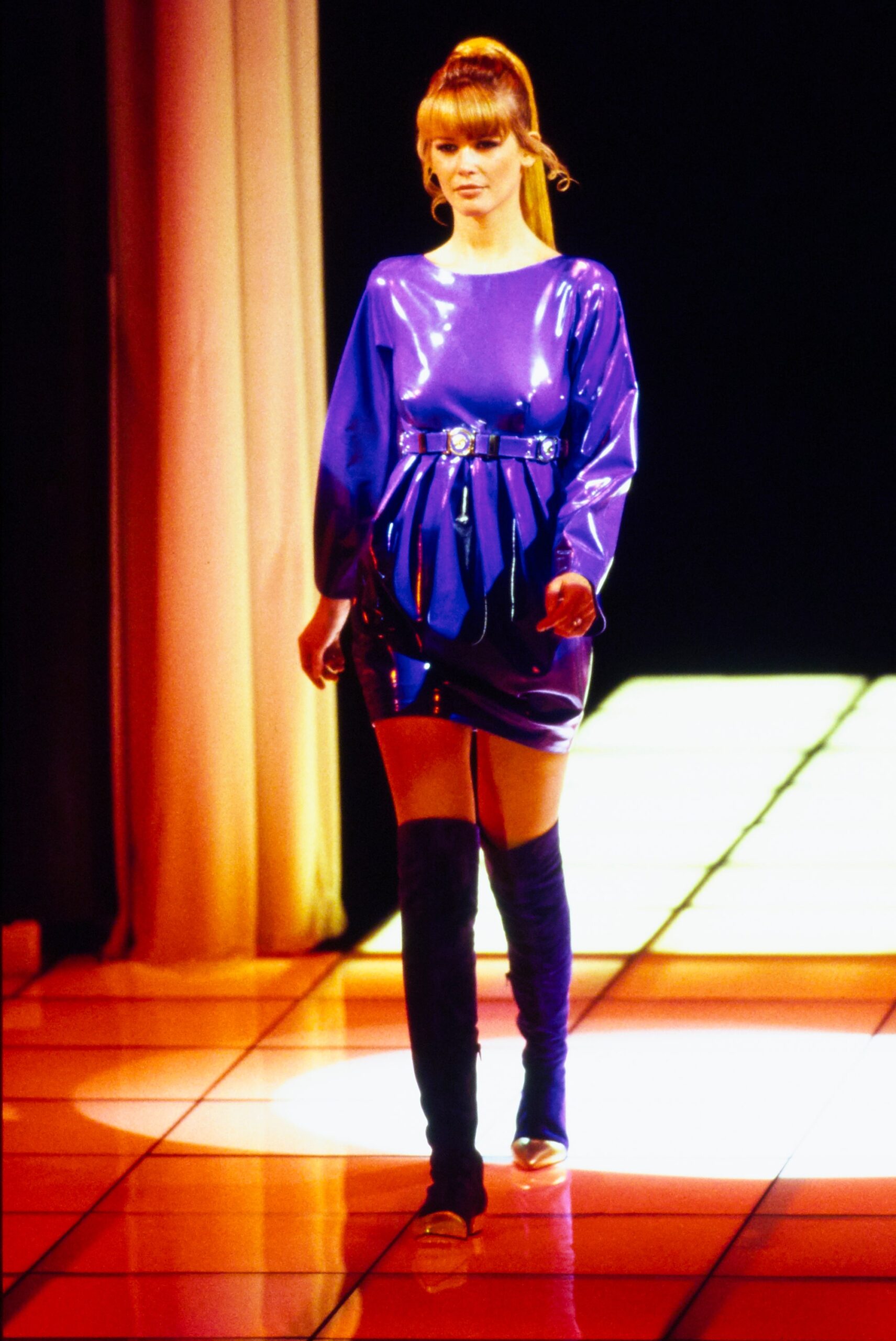 Versace F/W 94 Look 2