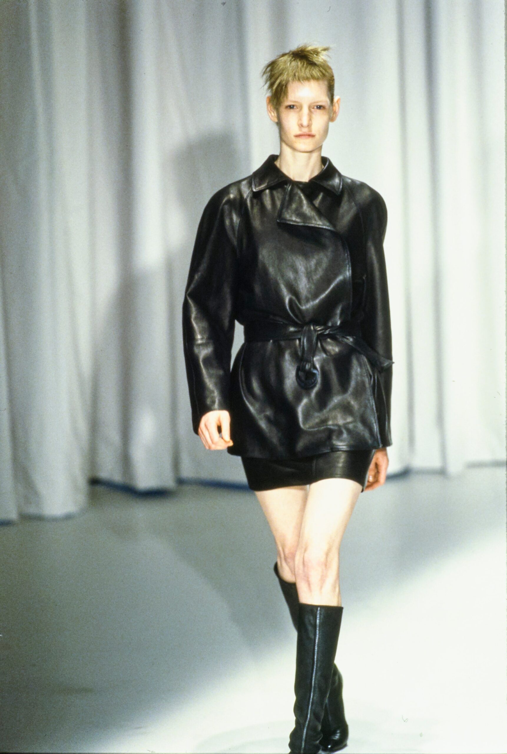 Versace F/W 97 Look 1
