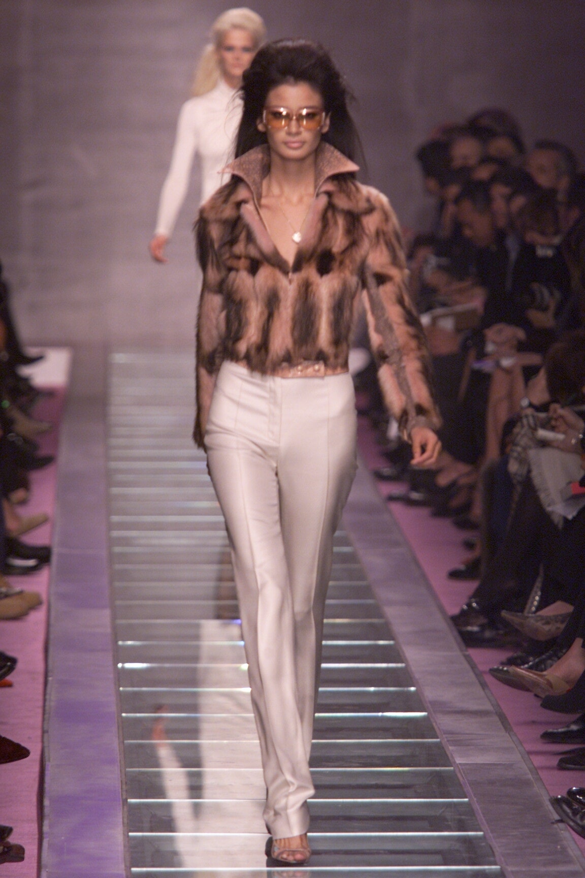 Versace F/W 00 Look 2