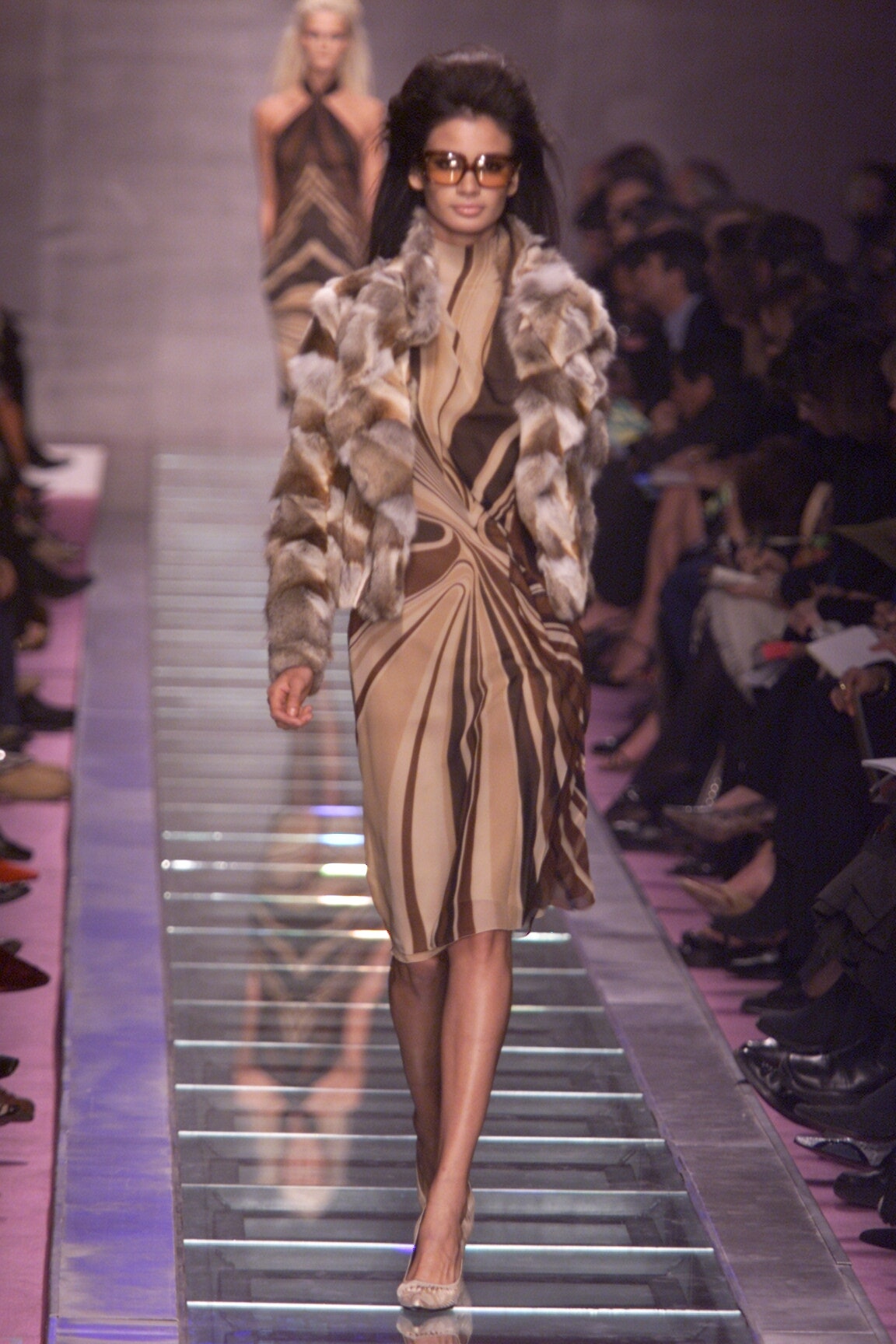 Versace F/W 00 Look 25