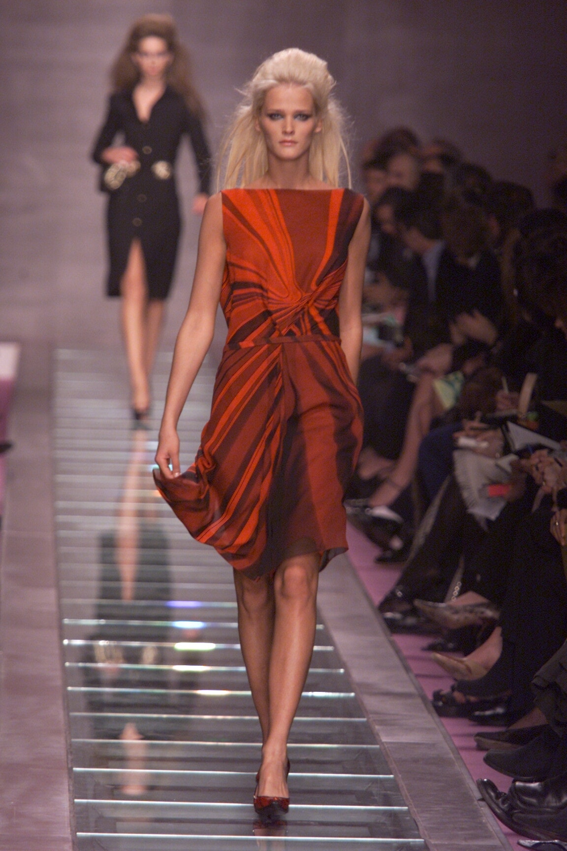 Versace F/W 00 Look 43