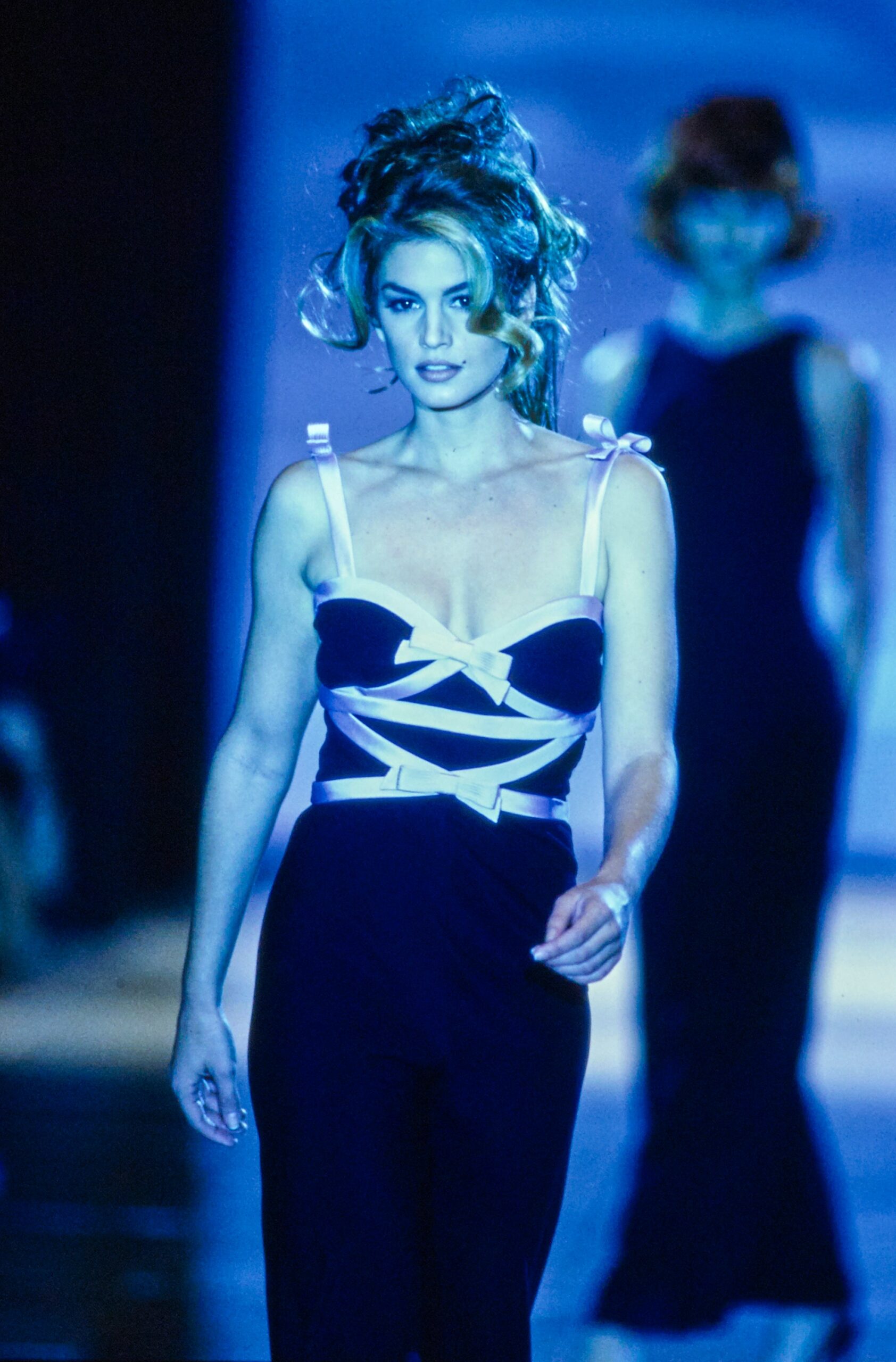 Versace S/S 92 Look 32