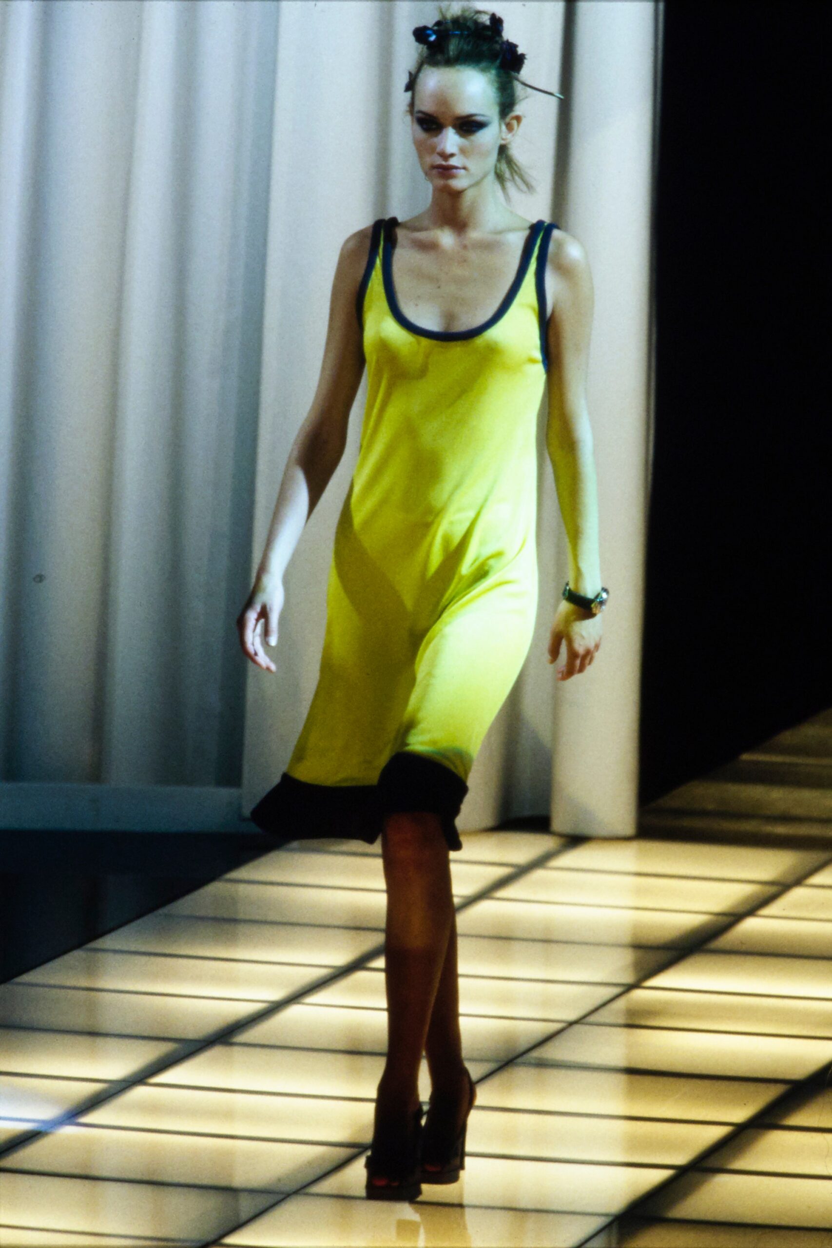 Versace S/S 97 Look 9