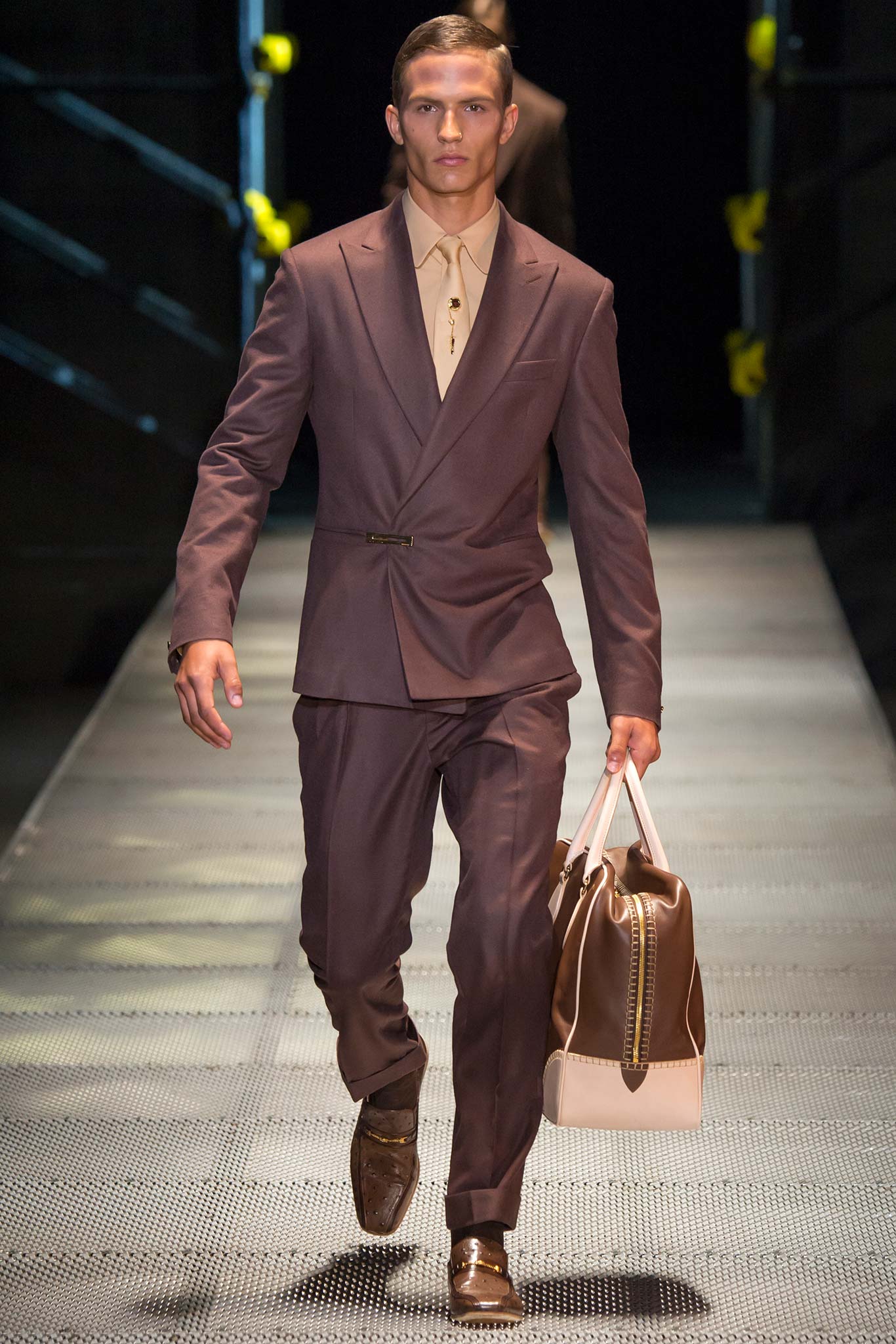 Versace F/W 15 Menswear Look 2