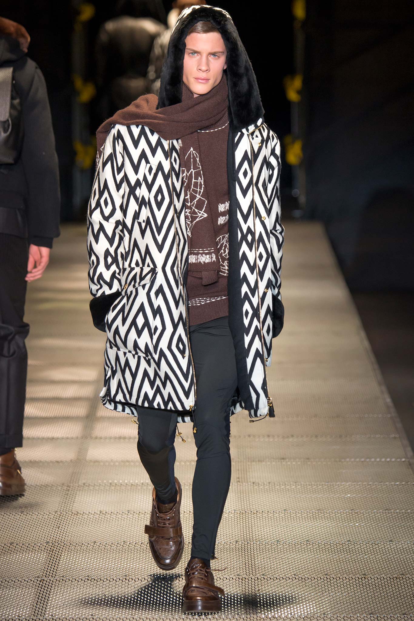 Versace F/W 15 Menswear Look 15