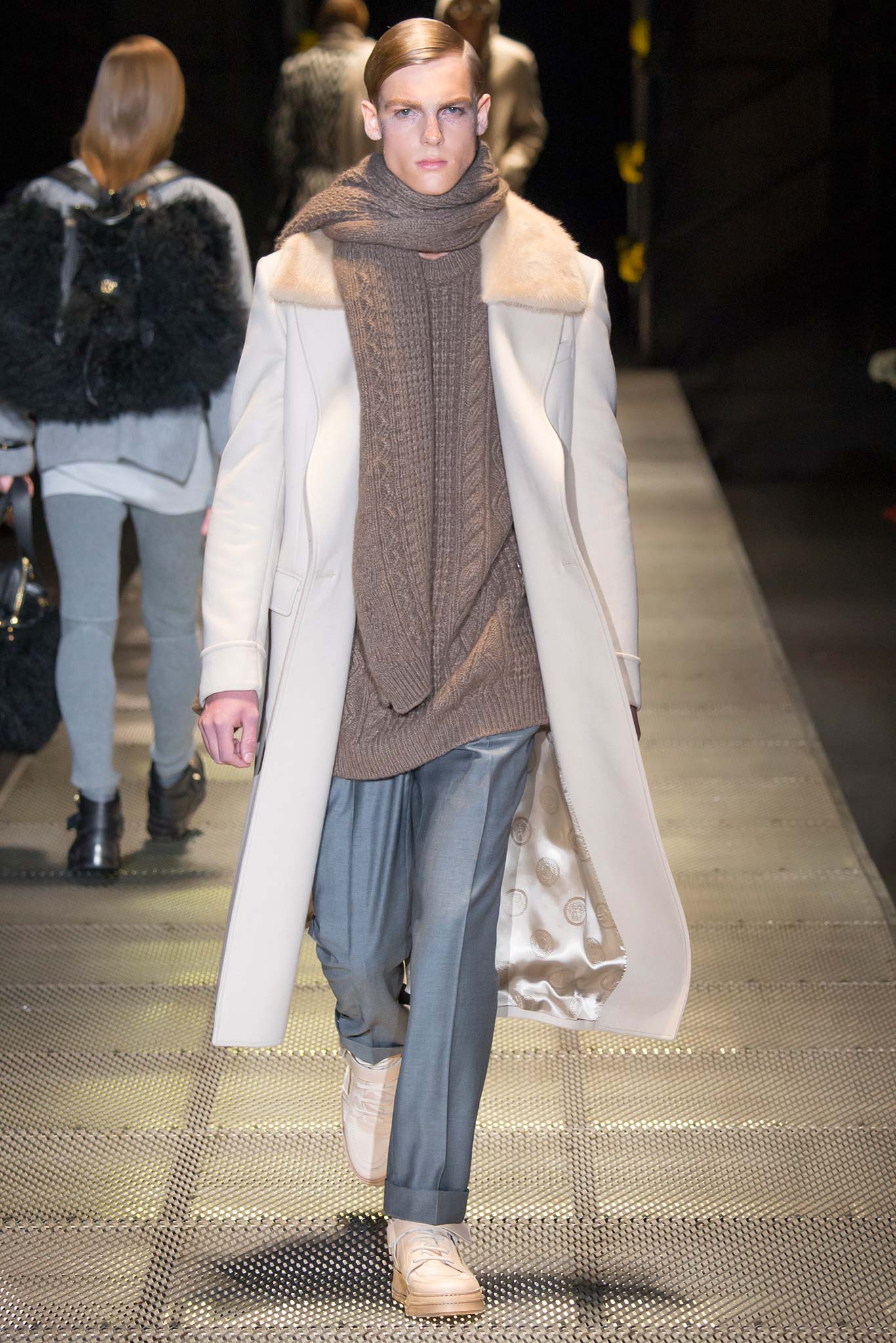 Versace F/W 15 Menswear Look 19