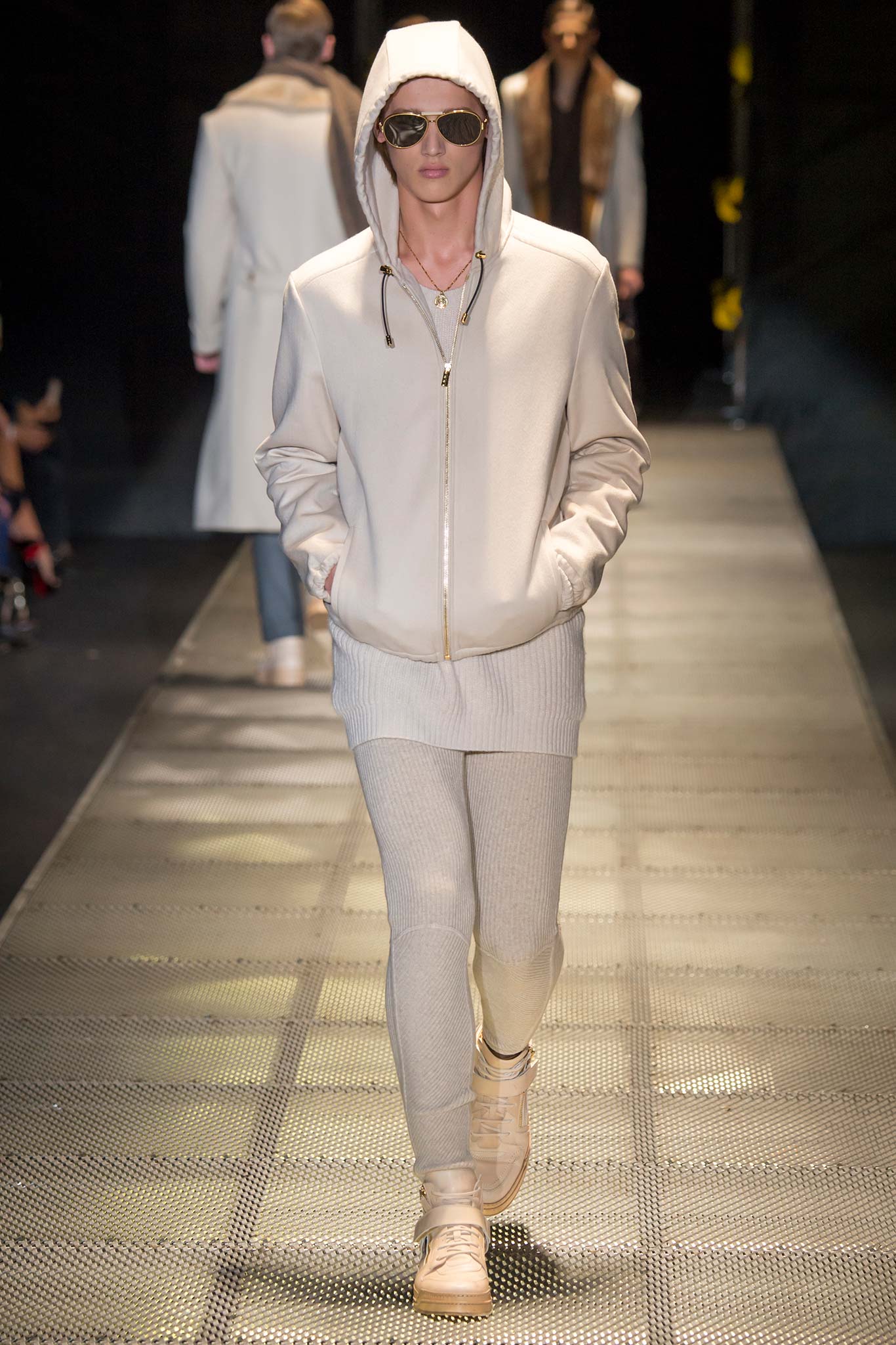 Versace F/W 15 Menswear Look 20