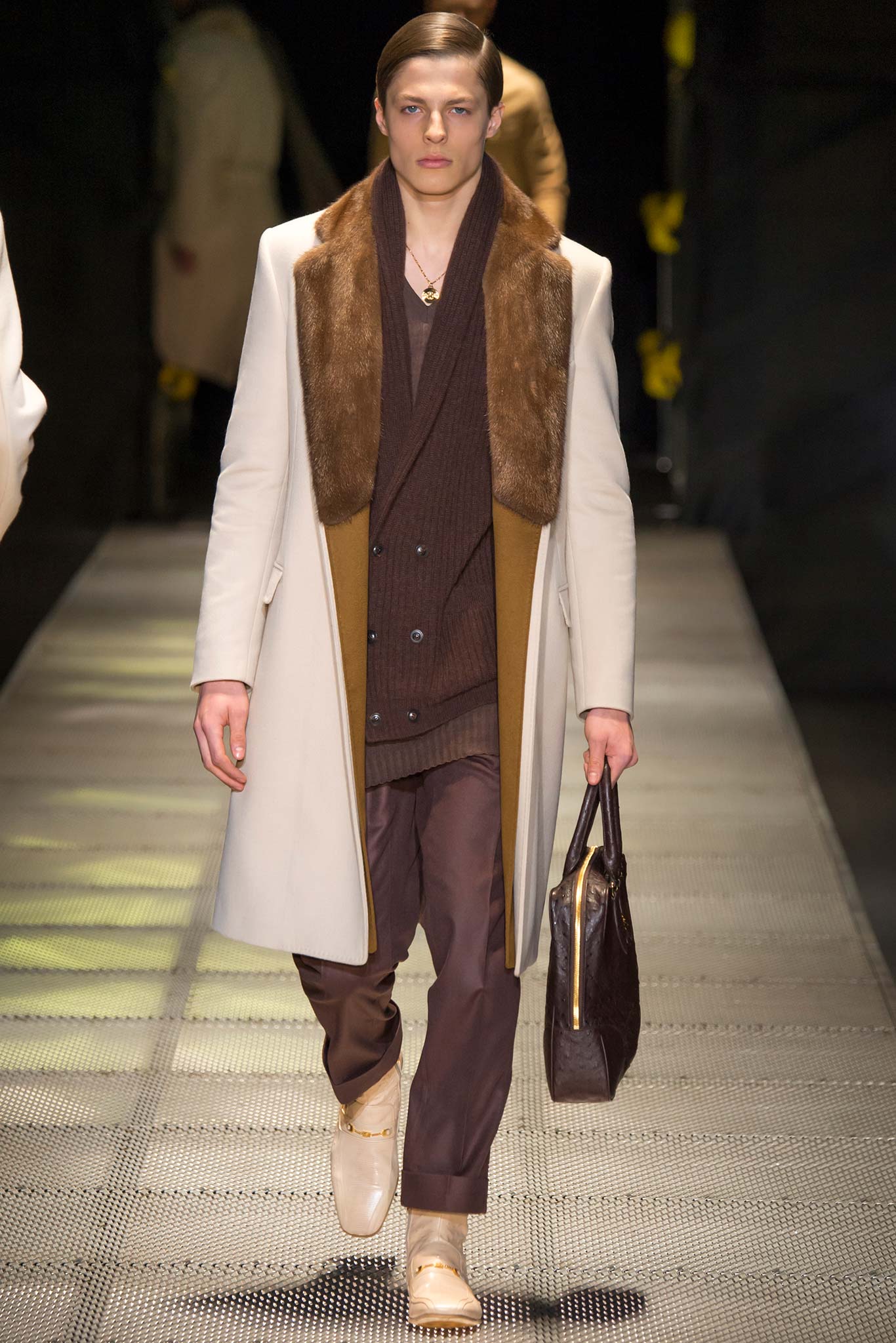 Versace F/W 15 Menswear Look 21