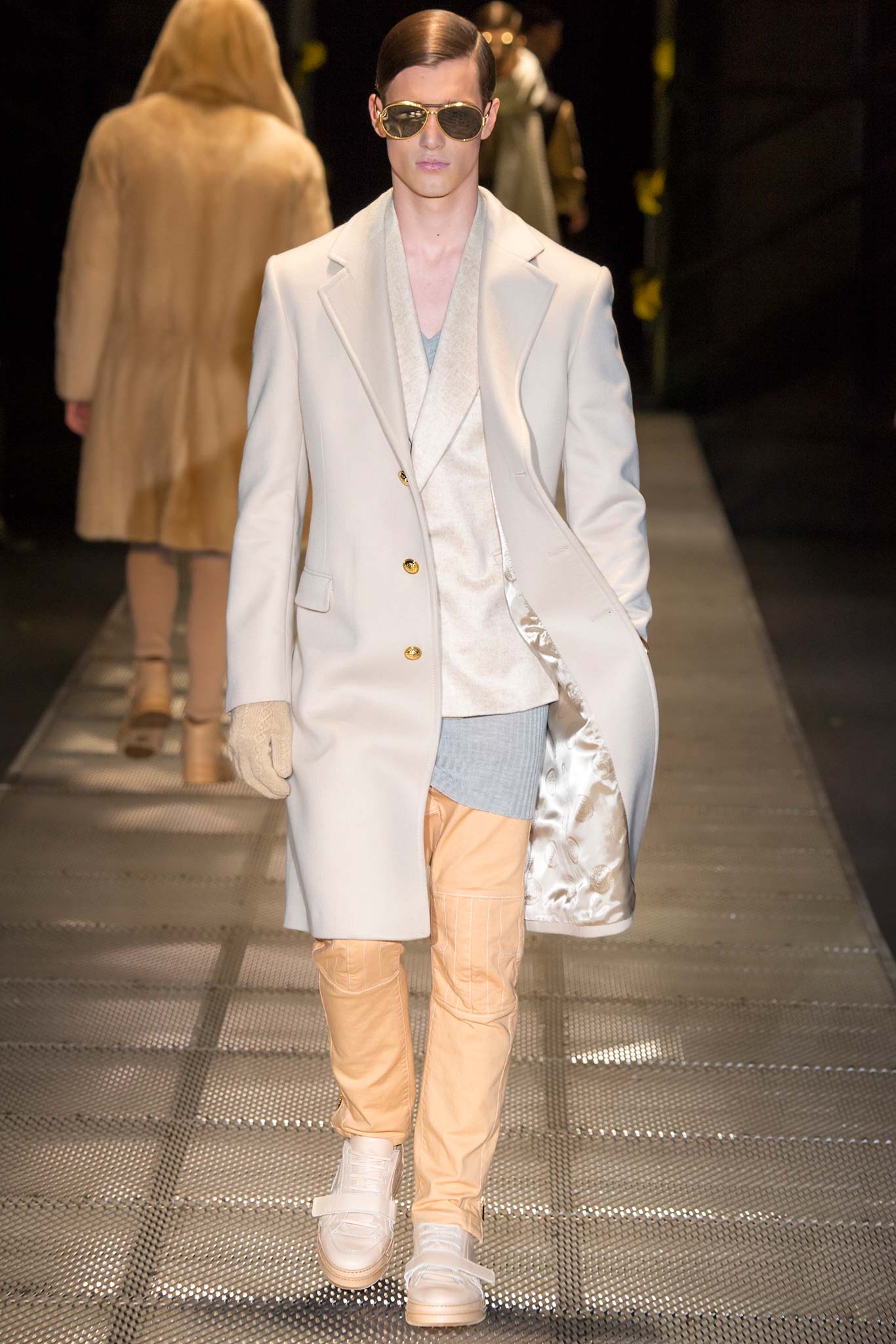 Versace F/W 15 Menswear Look 27