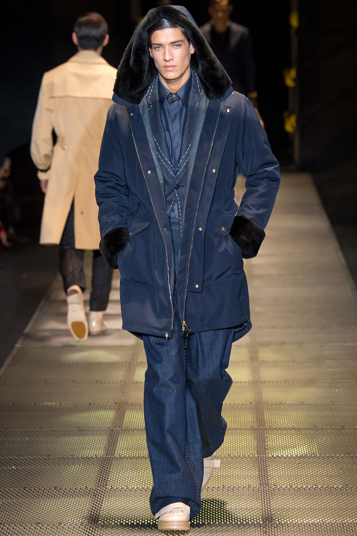 Versace F/W 15 Menswear Look 30