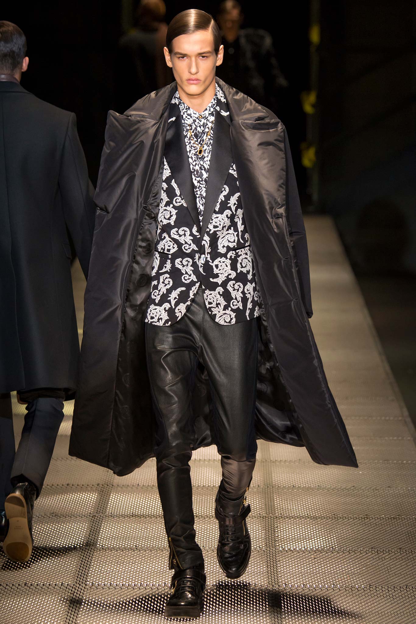 Versace F/W 15 Menswear Look 46