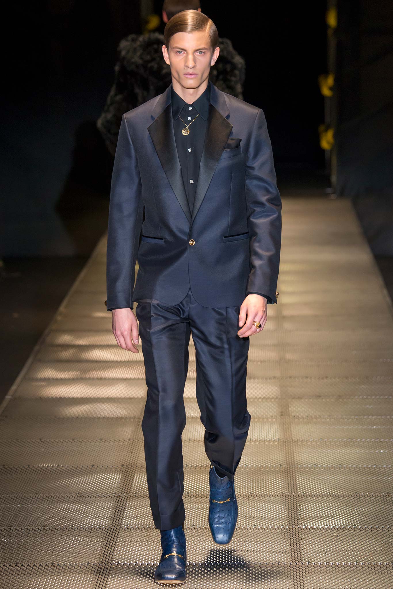 Versace F/W 15 Menswear Look 48