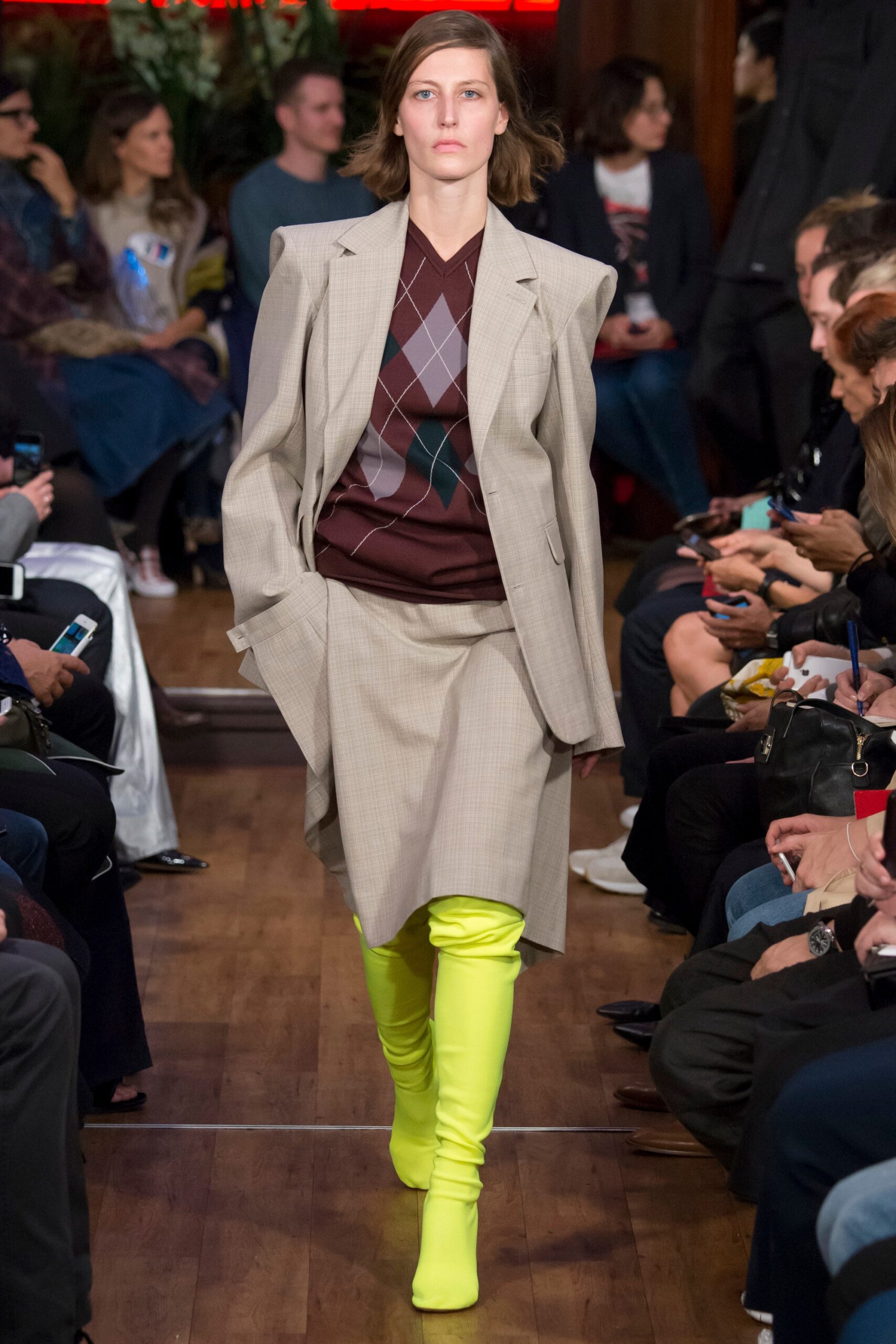 Vetements S/S 16 Look 5