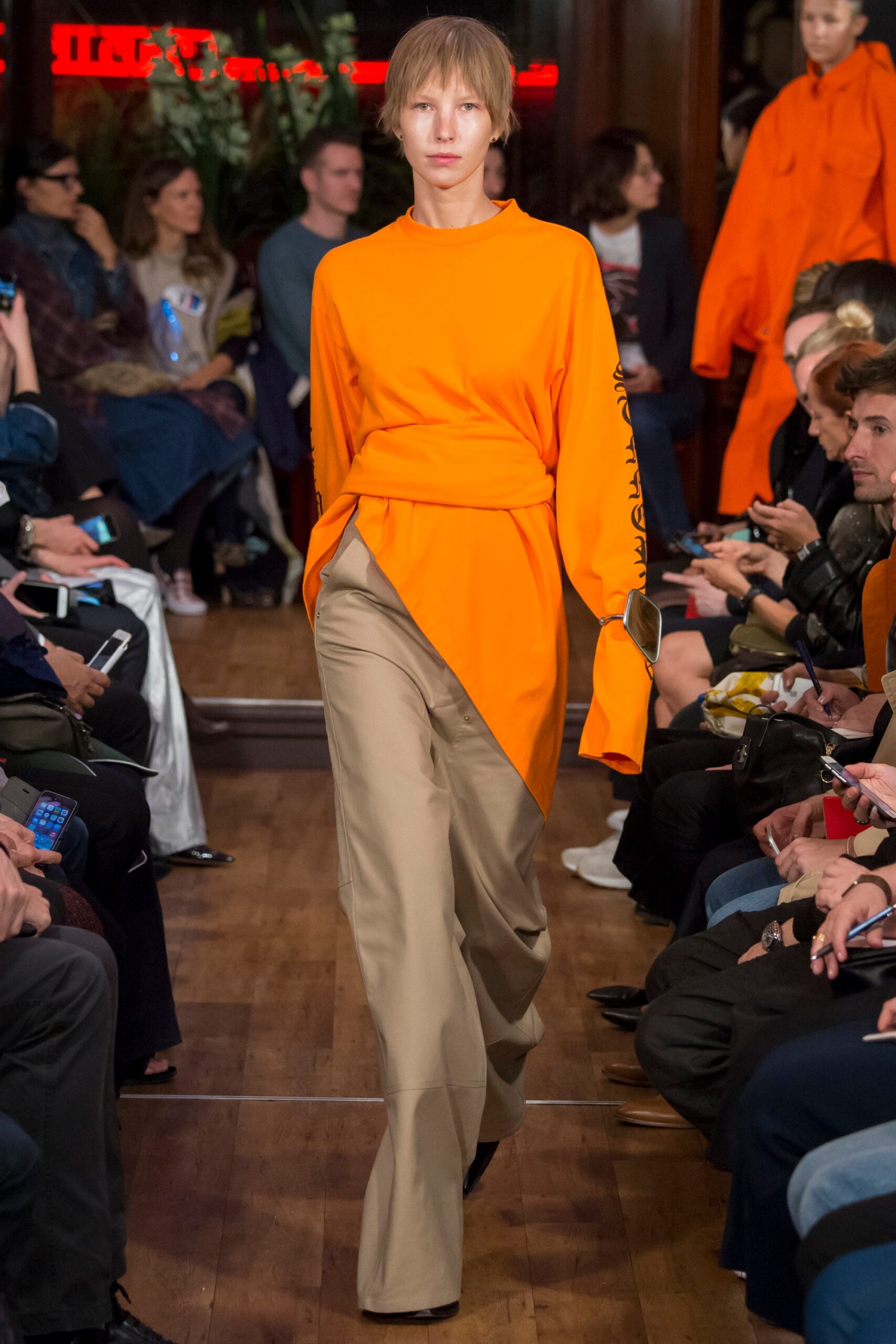 Vetements S/S 16 Look 6