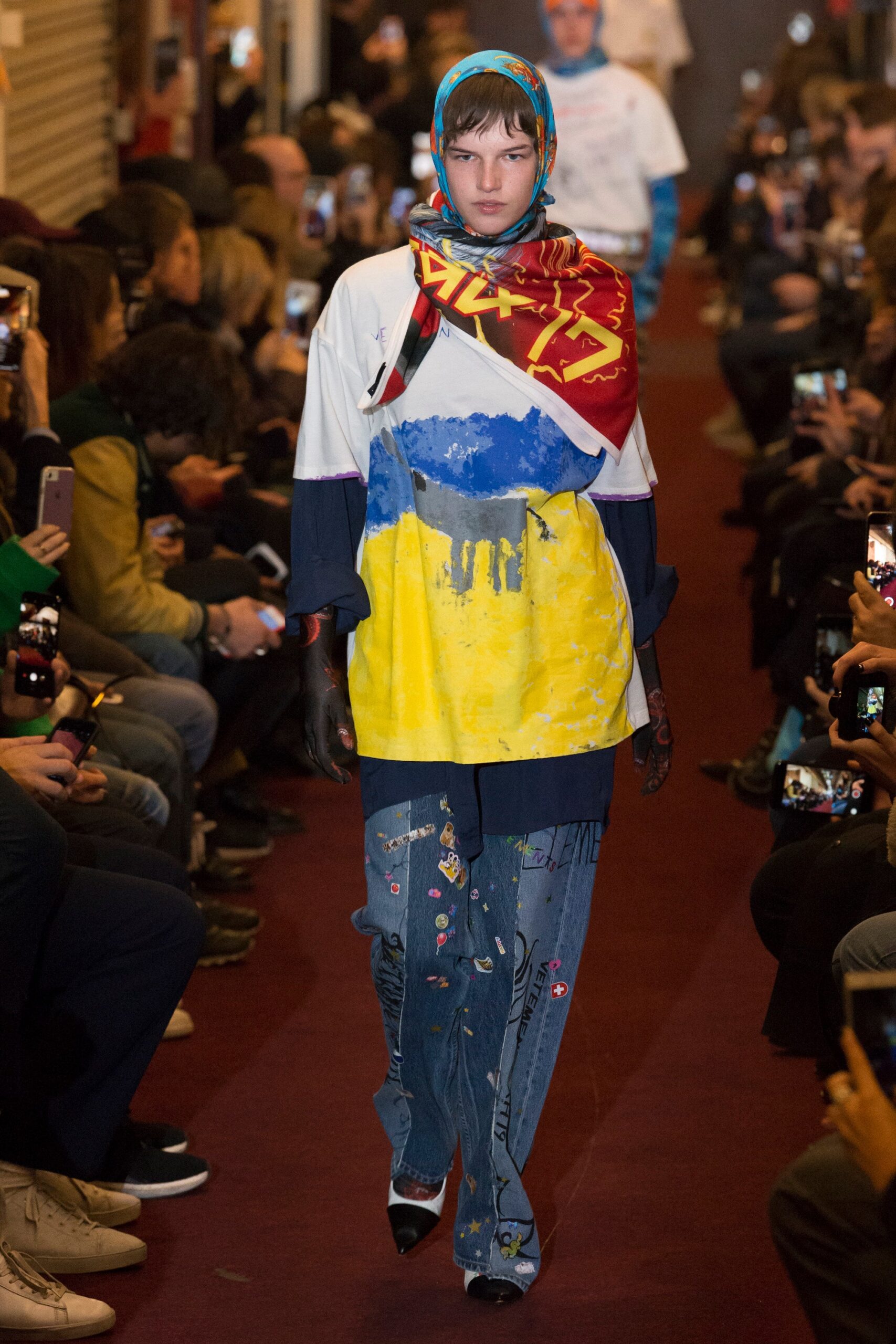 Vetements F/W 18 Look 11