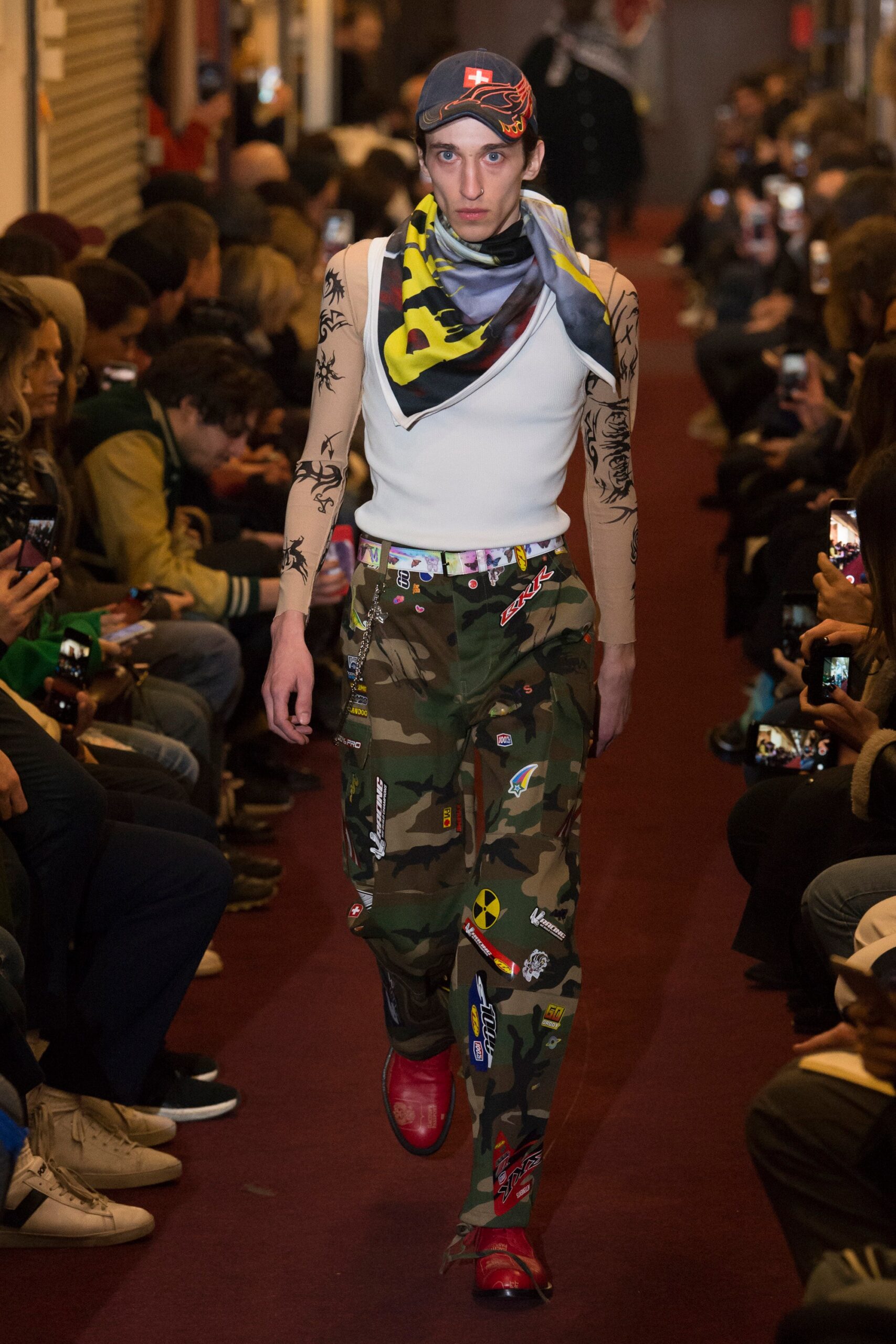 Vetements F/W 18 Look 16
