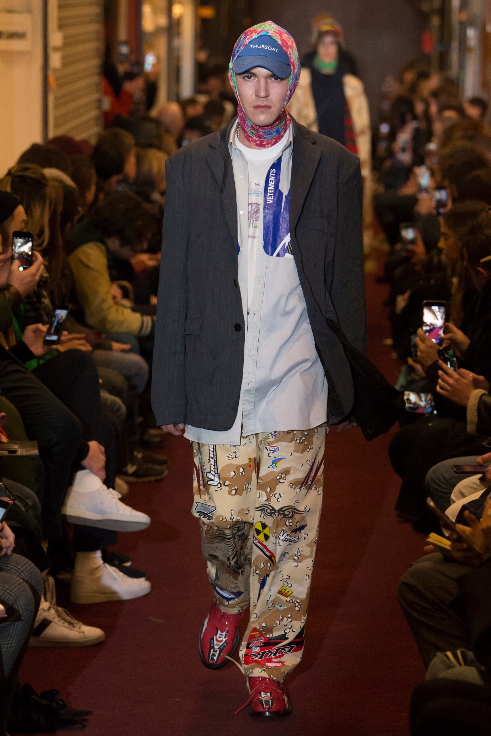Vetements F/W 18 Look 28