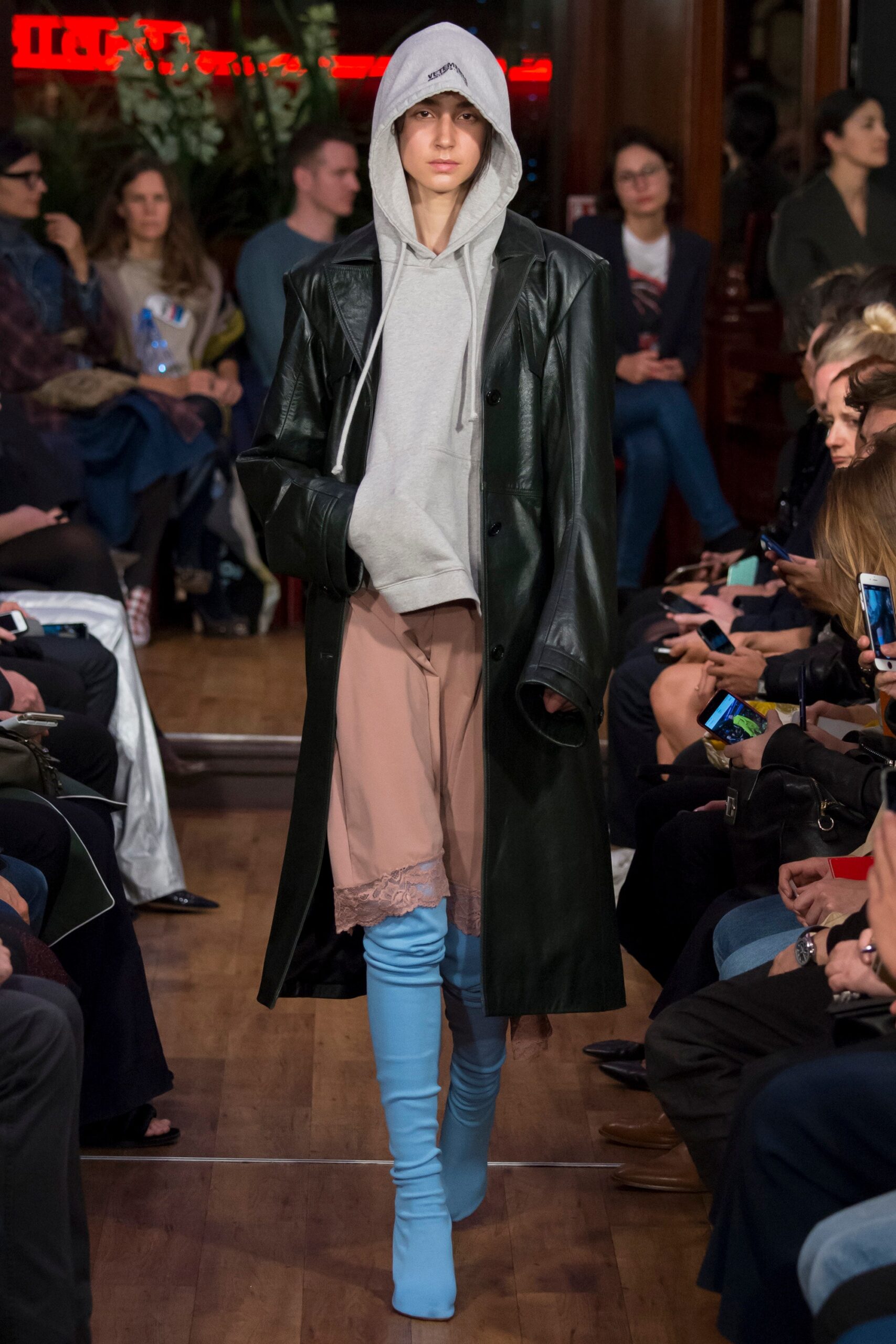 Vetements S/S 16 Look 18