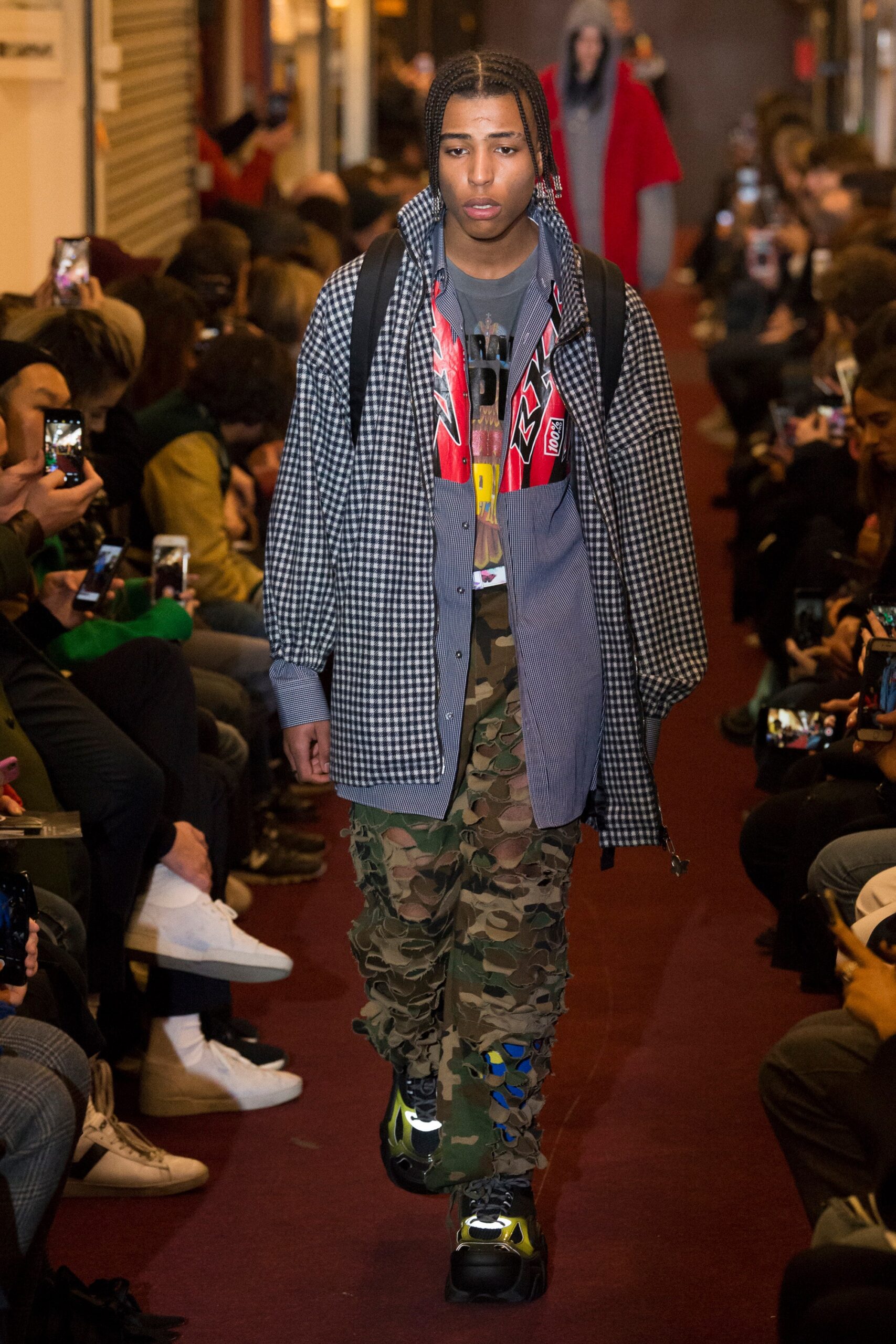 Vetements F/W 18 Look 40