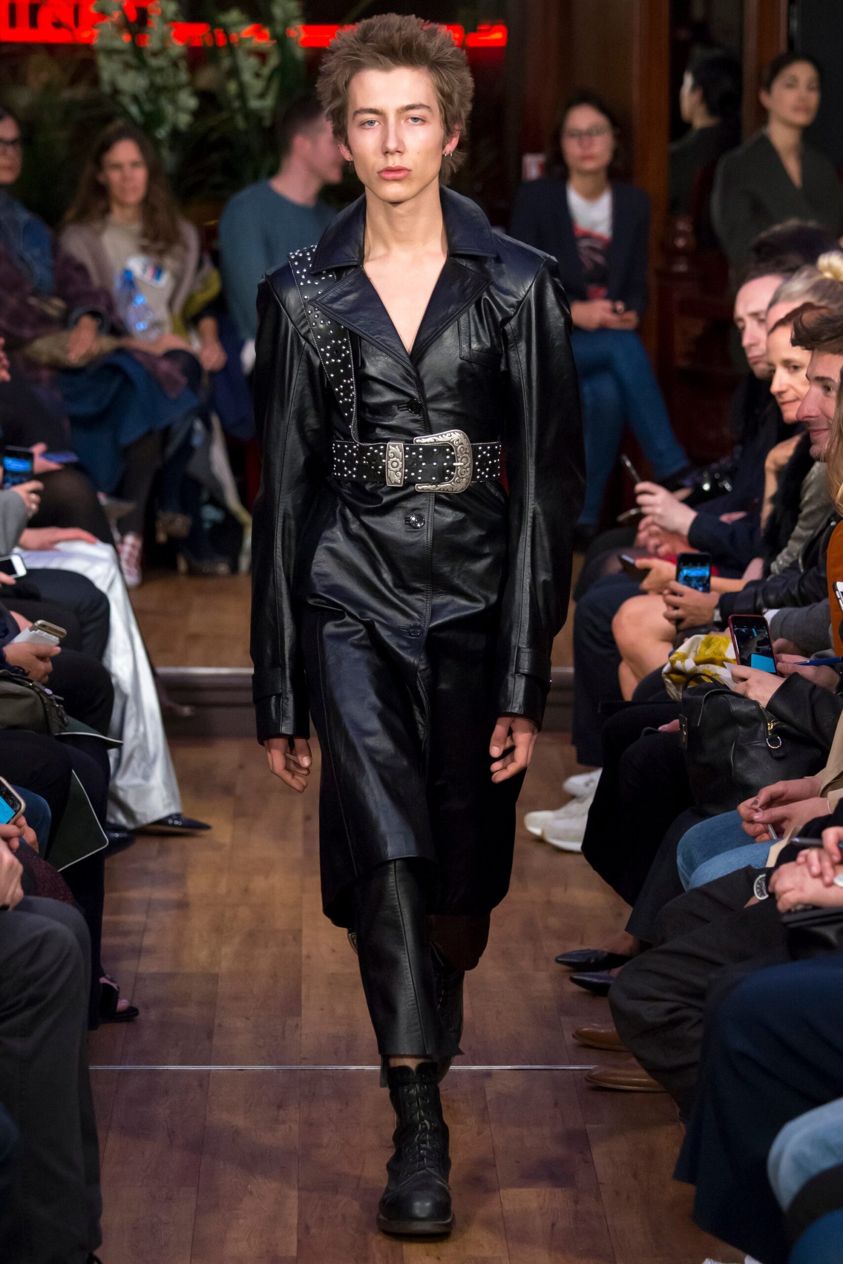 Vetements S/S 16 Look 25