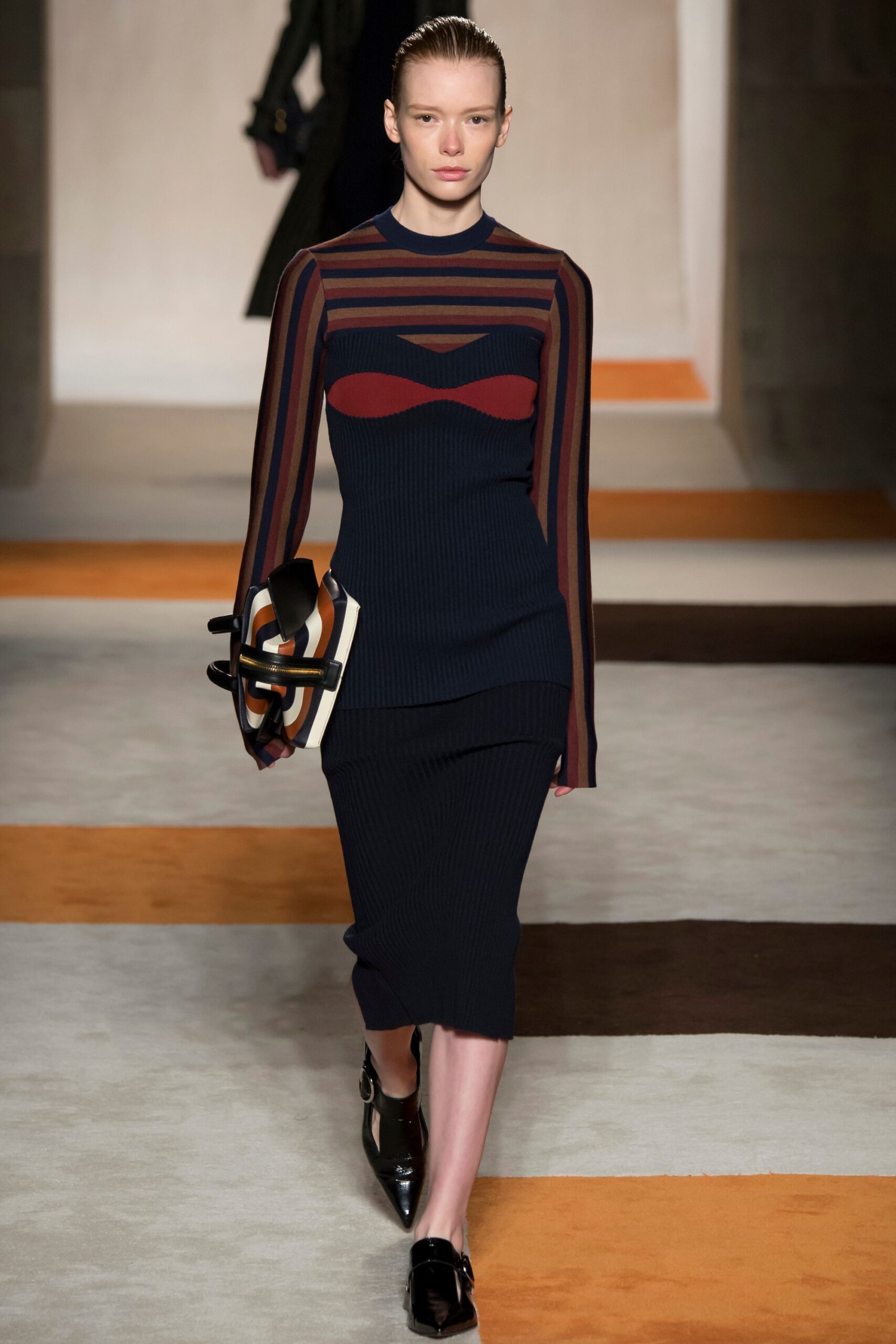 Victoria Beckham F/W 16 Look 25