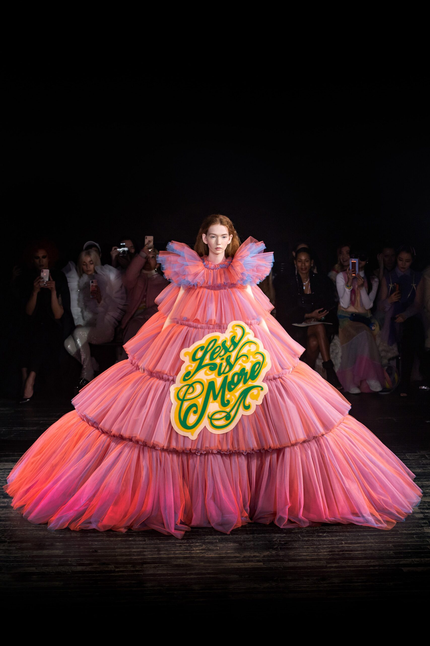 Viktor & Rolf S/S 19 Couture Look 3