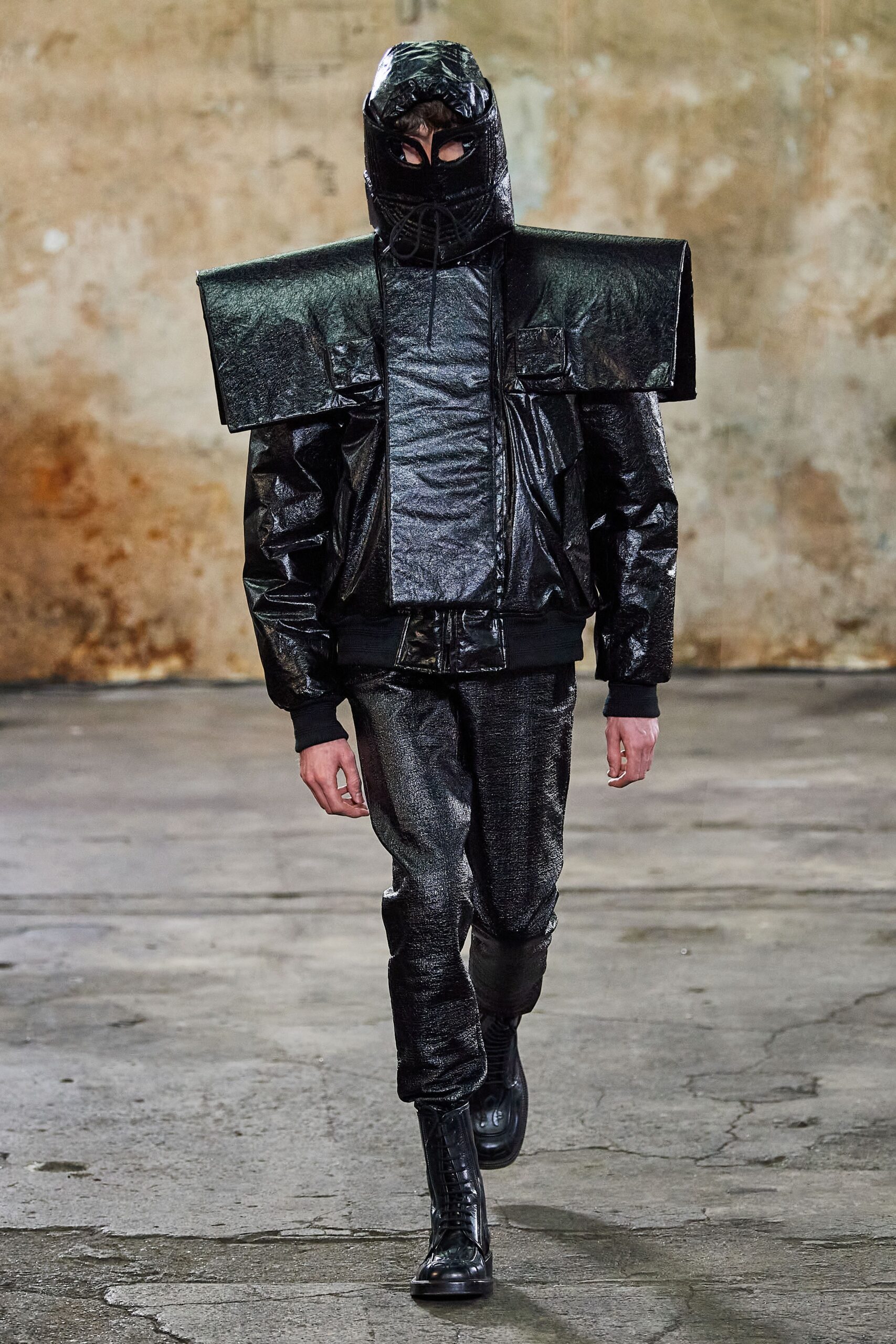 Walter Van Beirendonck F/W 20 Menswear Look 3