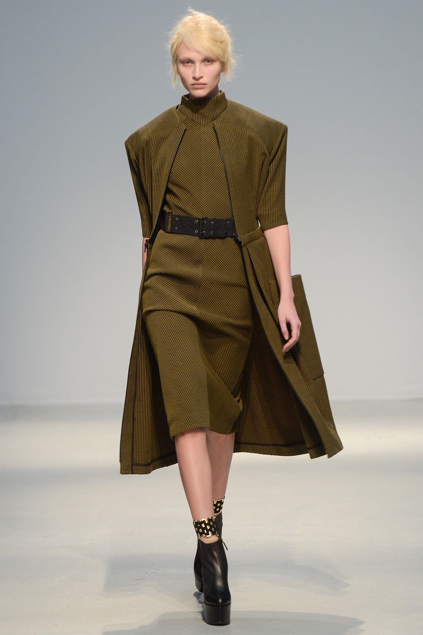 Véronique Leroy F/W 13 Look 19