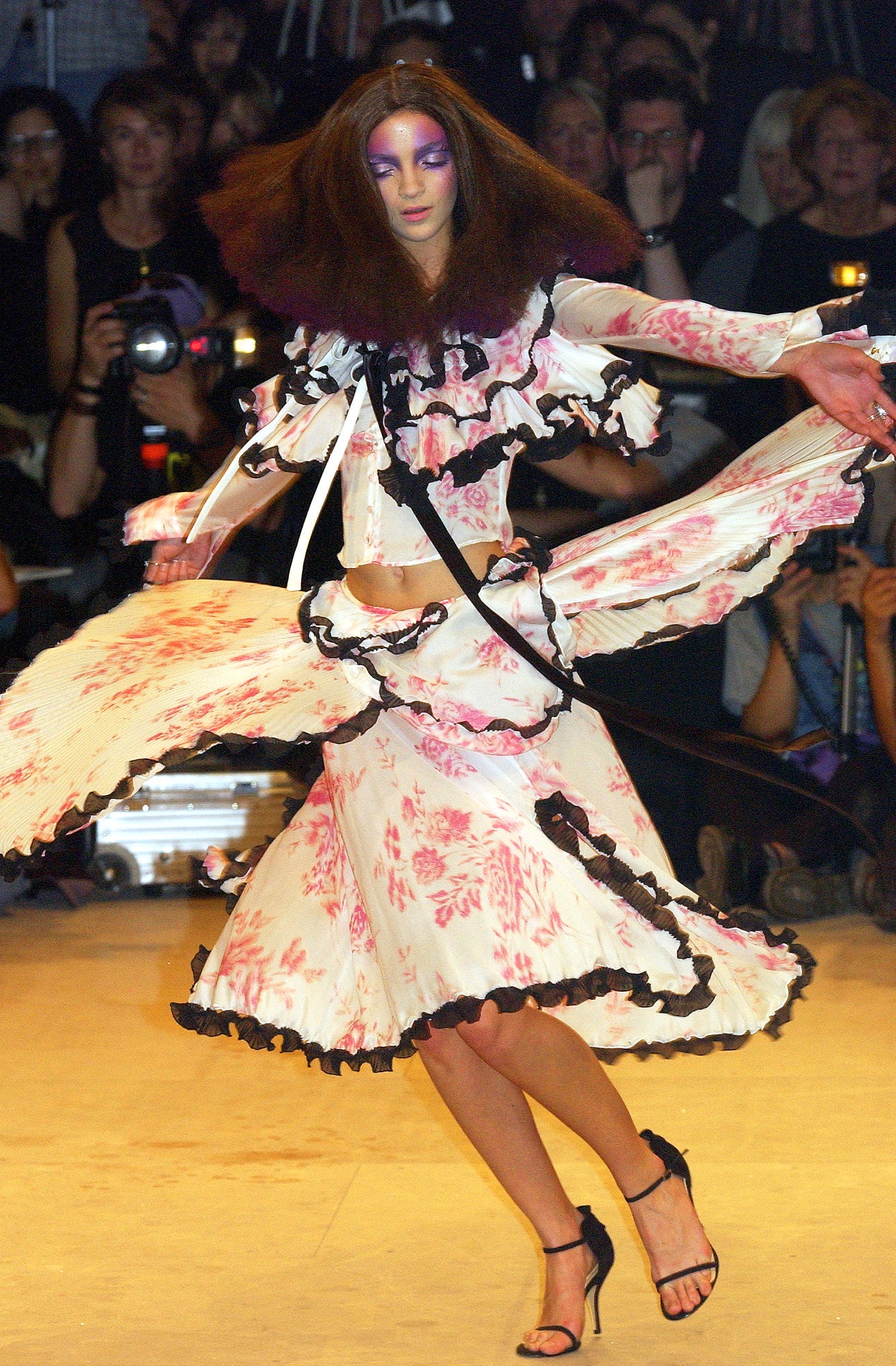 Viktor & Rolf S/S 03 Look 28