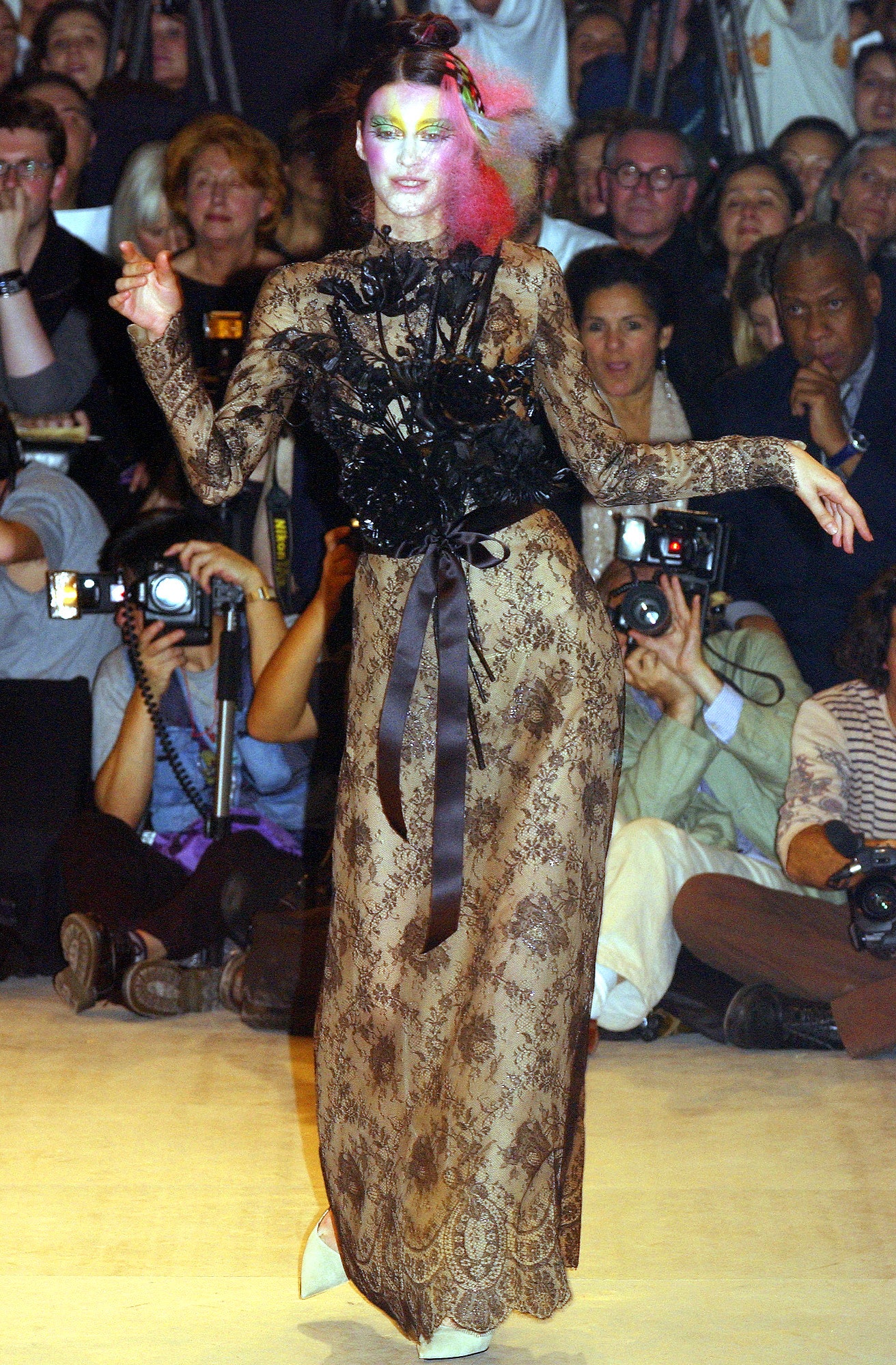 Viktor & Rolf S/S 03 Look 32
