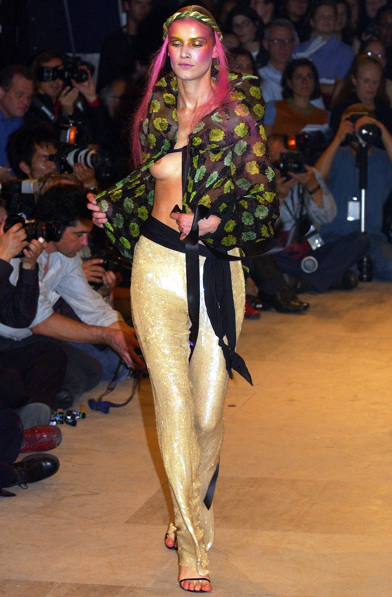 Viktor & Rolf S/S 03 Look 35