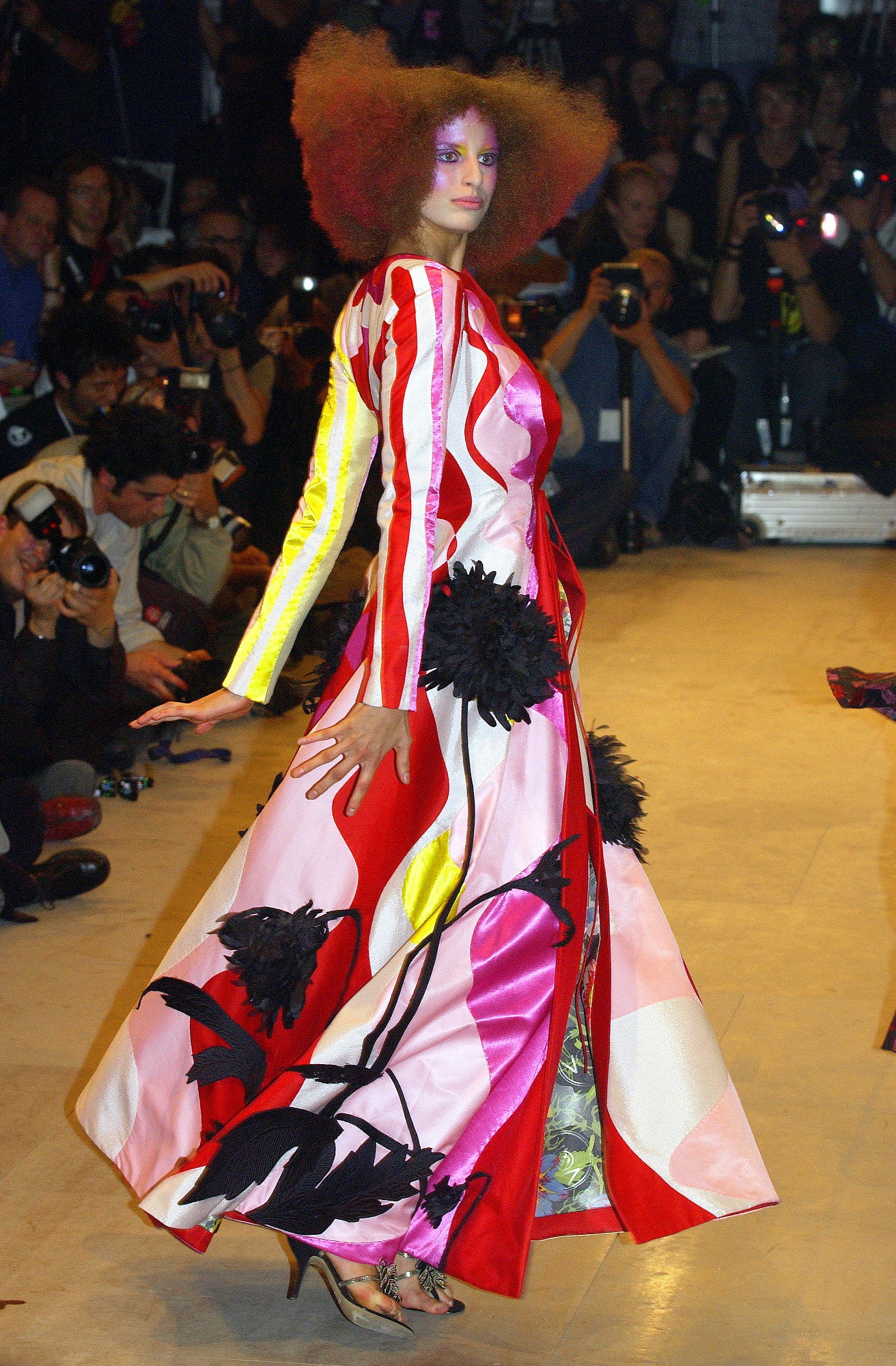 Viktor & Rolf S/S 03 Look 37