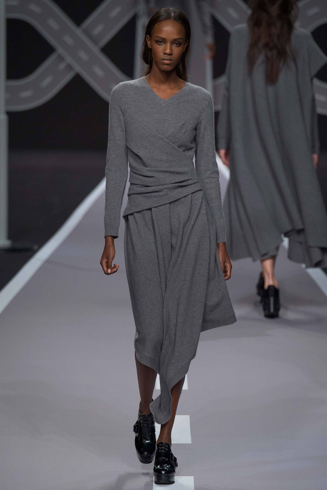 Viktor & Rolf F/W 14 Look 3