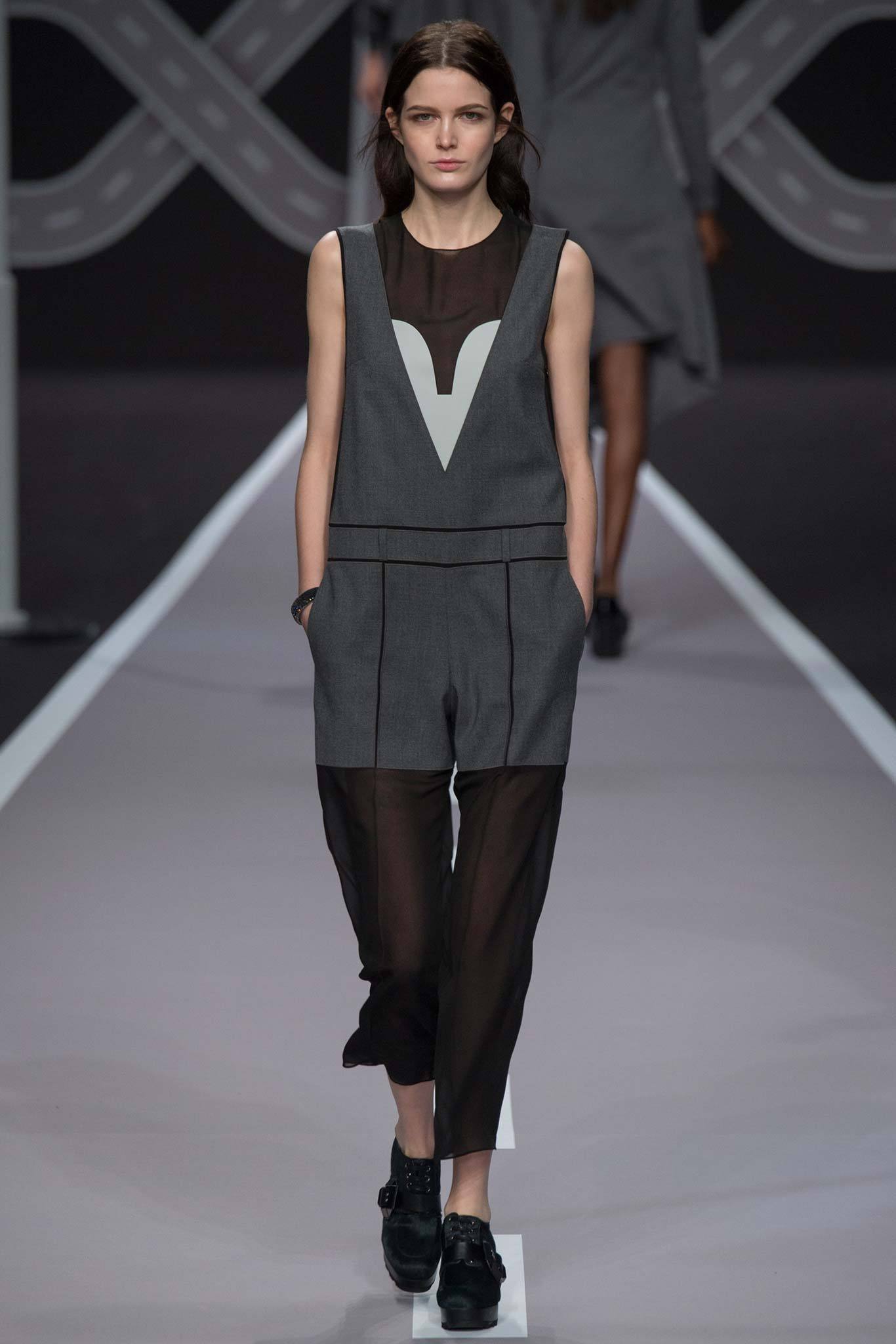 Viktor & Rolf F/W 14 Look 5
