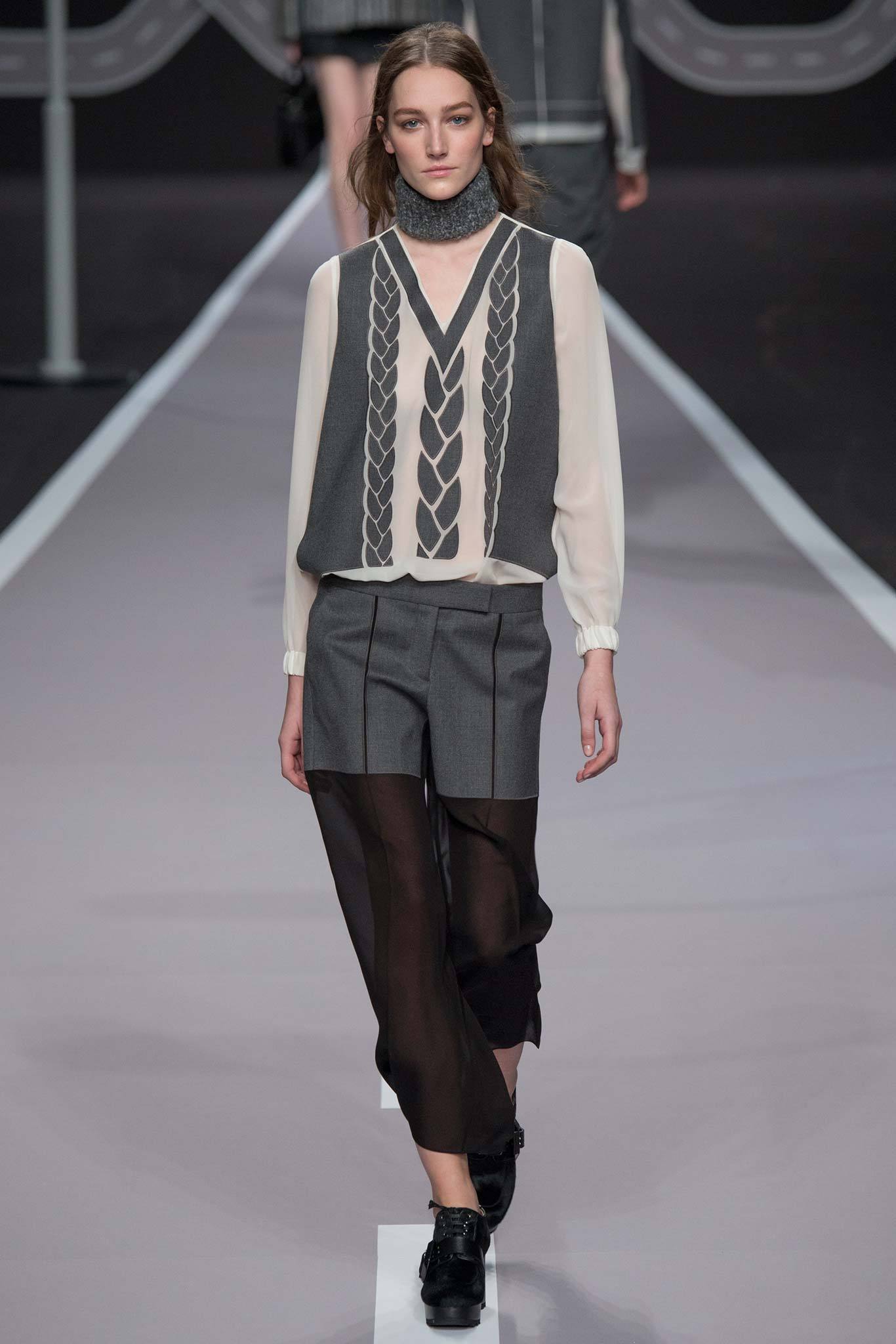 Viktor & Rolf F/W 14 Look 9